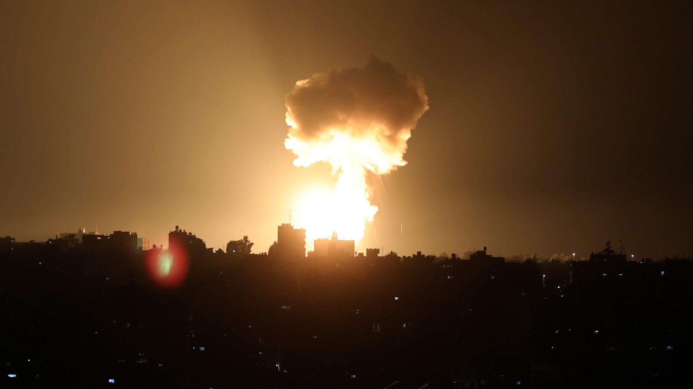 Israel Strikes Gaza in Retaliation for Rocket Fire Off Tel Aviv Coast