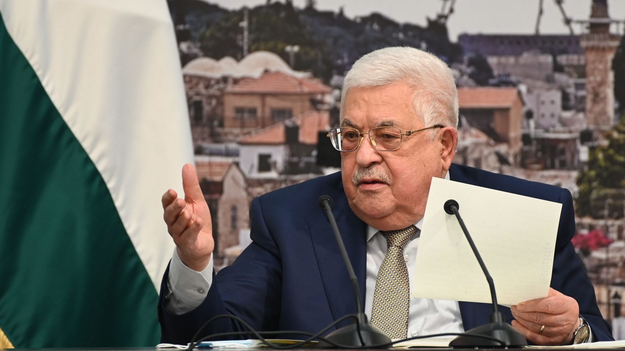 Abbas Appears To Abandon Policy of Armed Resistance