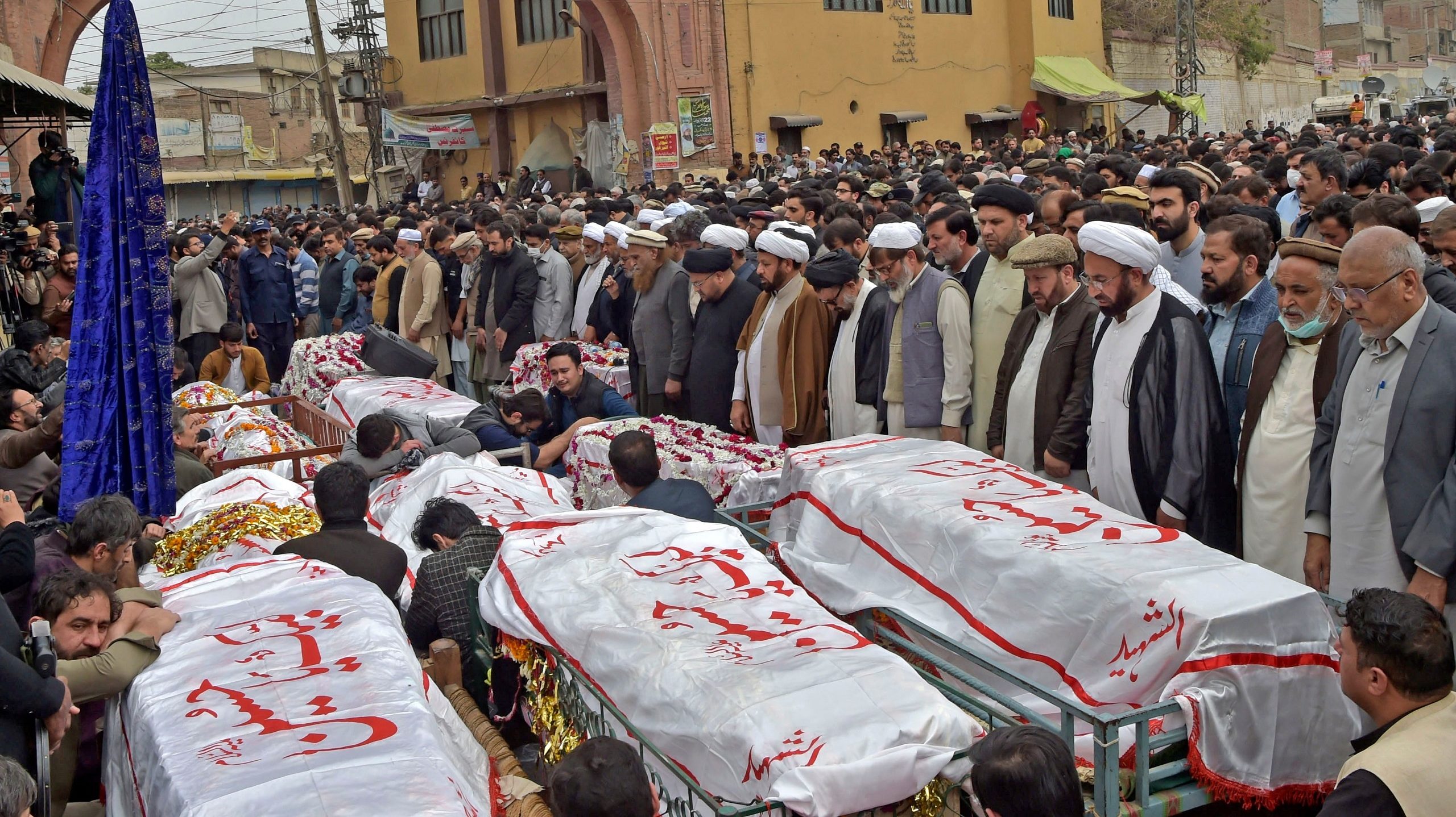 Pakistan: Suicide Bomber Slays 63 at Peshawar Mosque