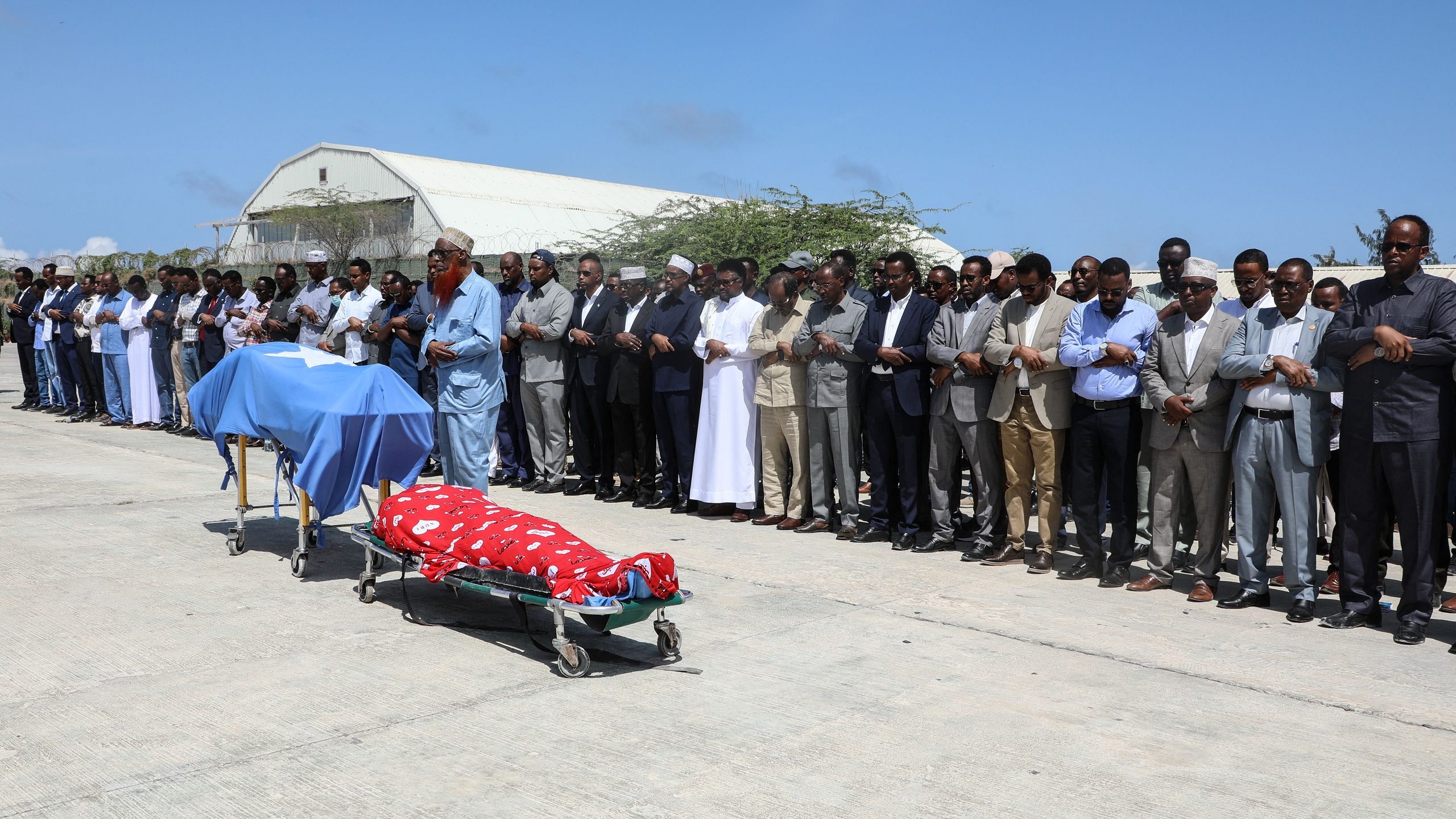 Senior al-Shabab Leader Defects to Somalian Army Forces