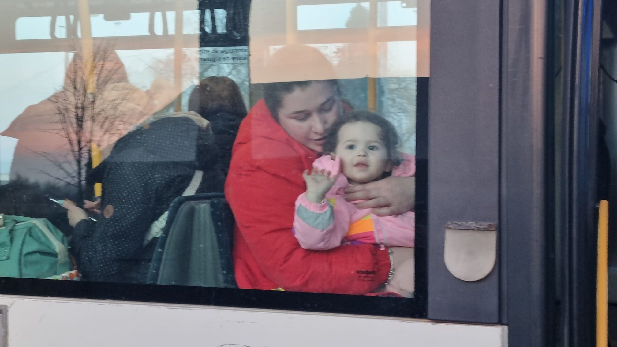Ukrainian Refugees Arriving in Romania Say They Will Return Home After the War (with VIDEO)