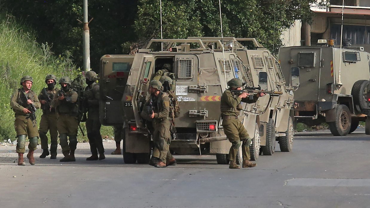 Israeli Troops Kill Palestinian Man Said To Be Throwing Firebombs at Vehicles in West Bank