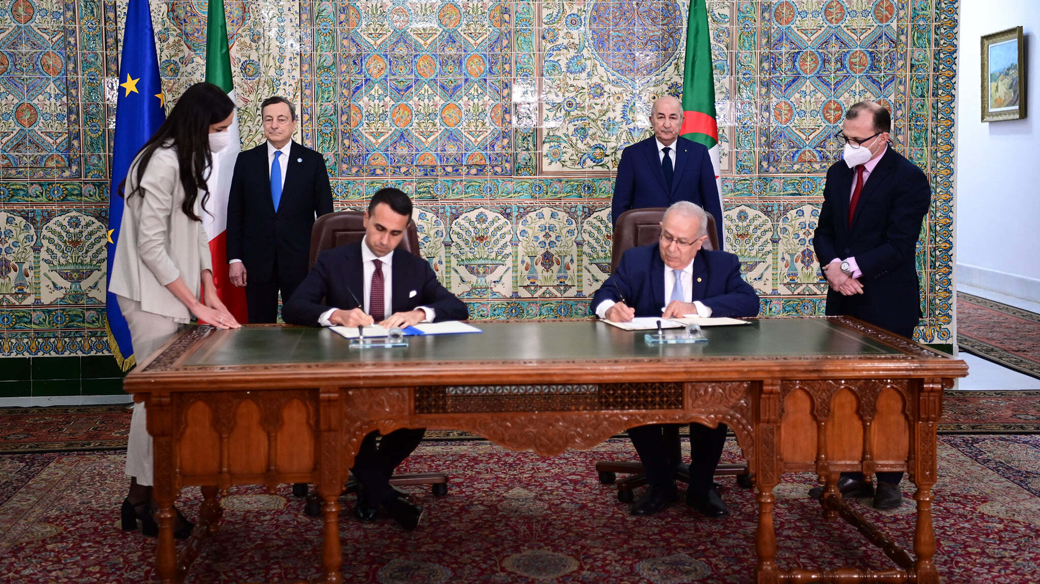 Algeria, Italy Sign Gas Deal as Europe Looks To Wean Itself off Russian Energy