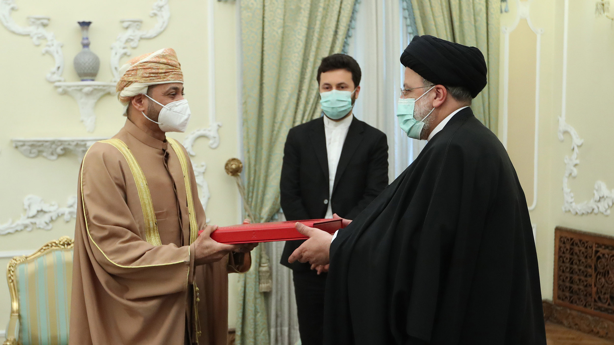 Tehran, Muscat Seek To Revive Iranian-Omani Gas Pipeline Project