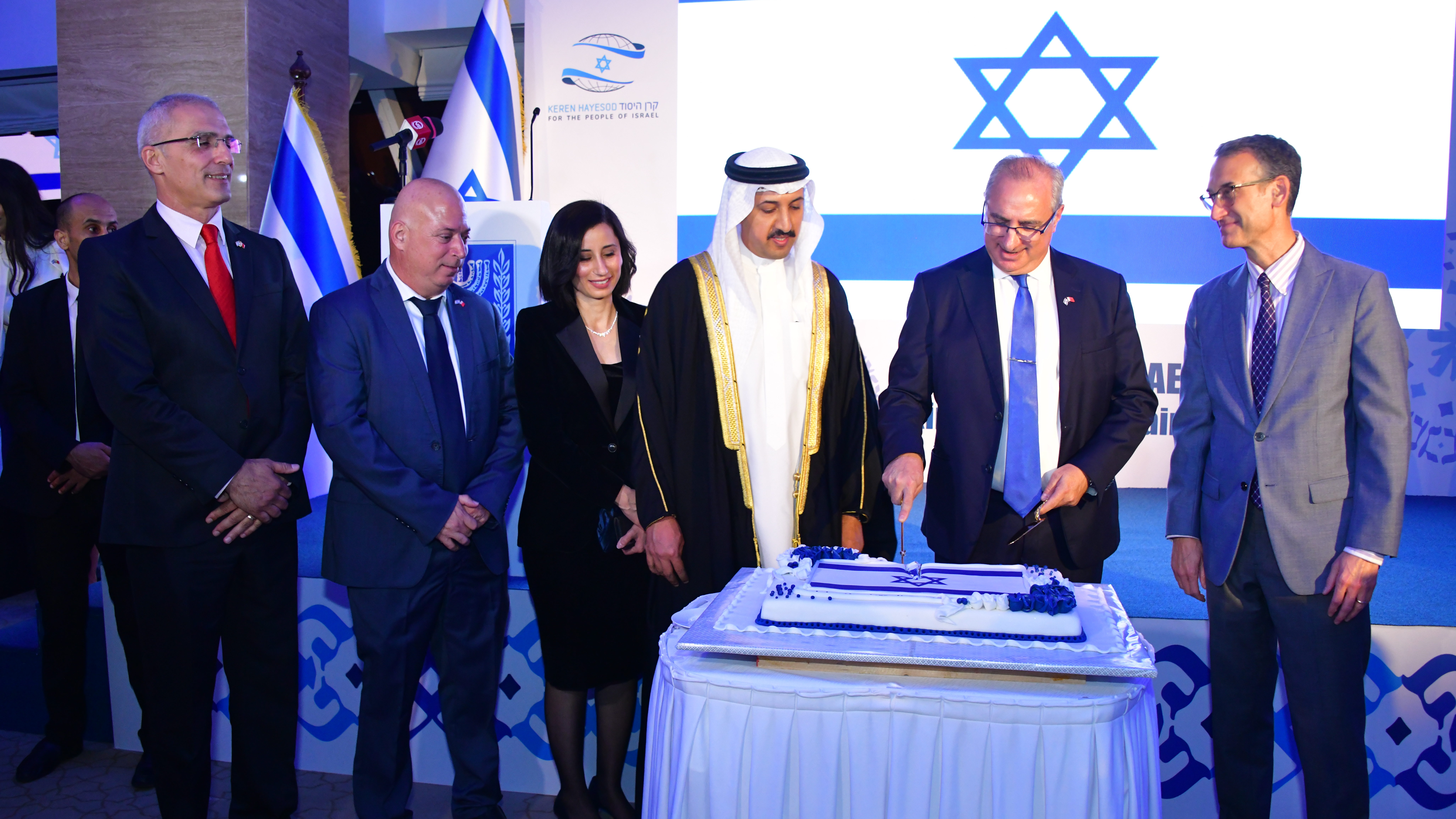In Bahrain, Hundreds Celebrate Israel Independence Day for 1st Time