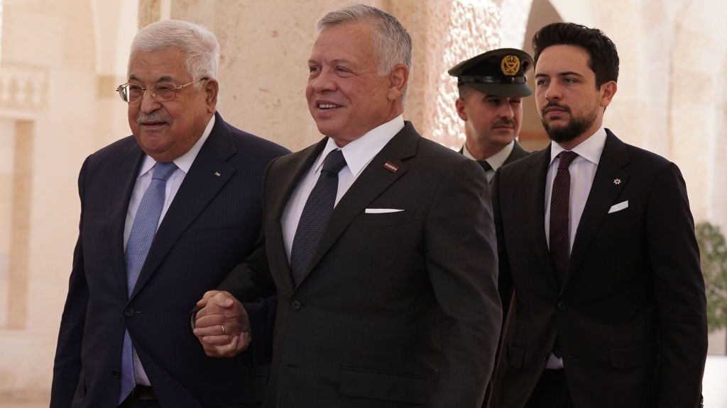 Jordan’s King Abdullah, PA President Mahmoud Abbas Meet in Amman