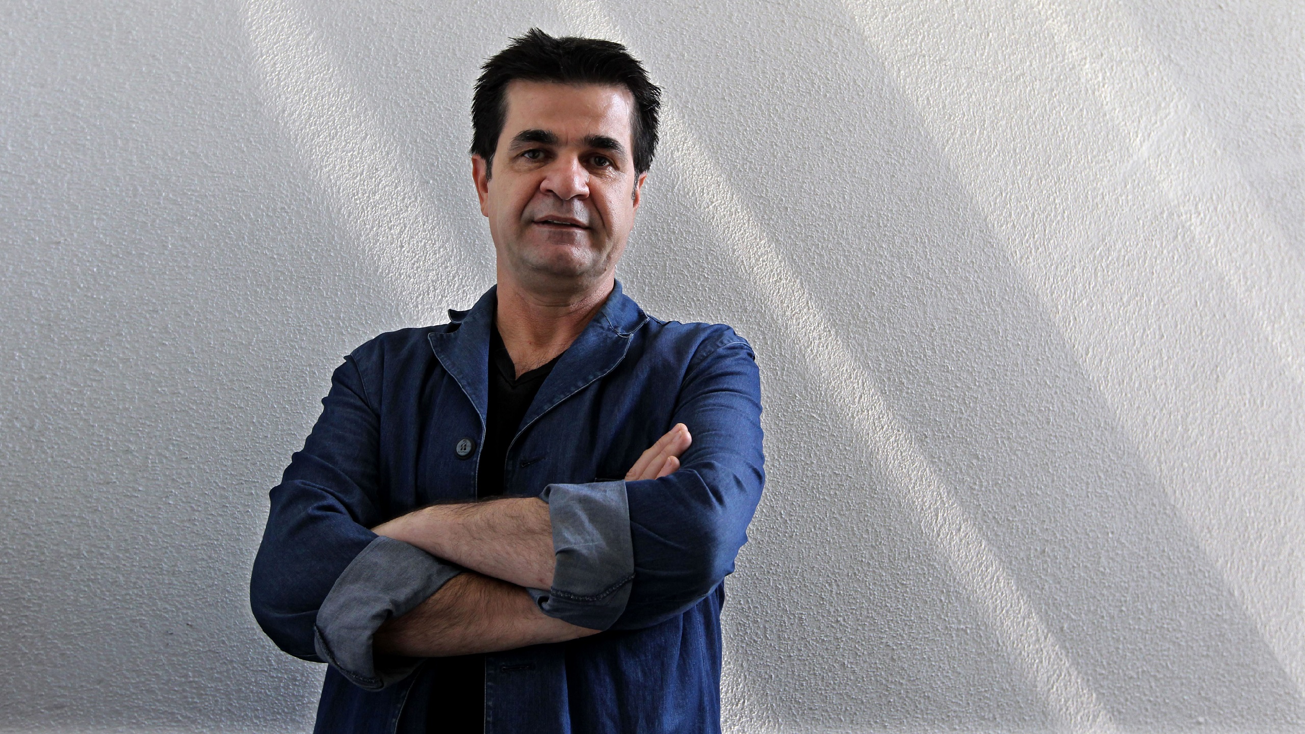 Award-winning Iranian Filmmaker Ordered To Serve 6-Year Sentence