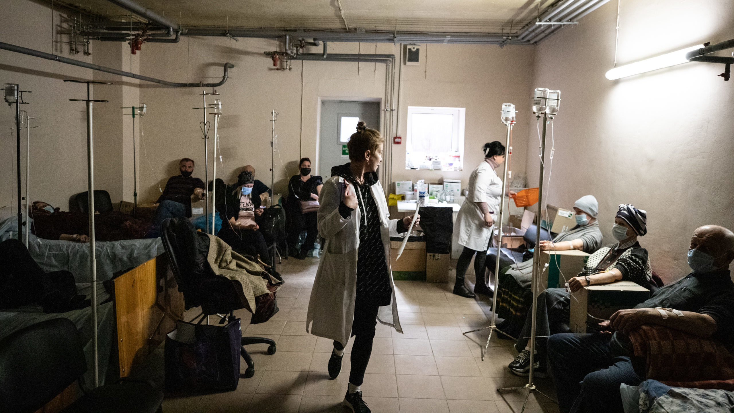 In War-Torn Ukraine, Medical Staff Struggle To Treat Cancer With Help of Israeli Experts