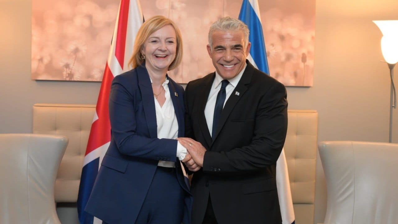 UK’s Truss Tells Israeli PM Lapid She Is Considering Moving Embassy to Jerusalem