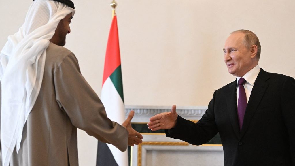 UAE President Meets Putin in Bid To Maintain Good Relations Despite Ukraine War