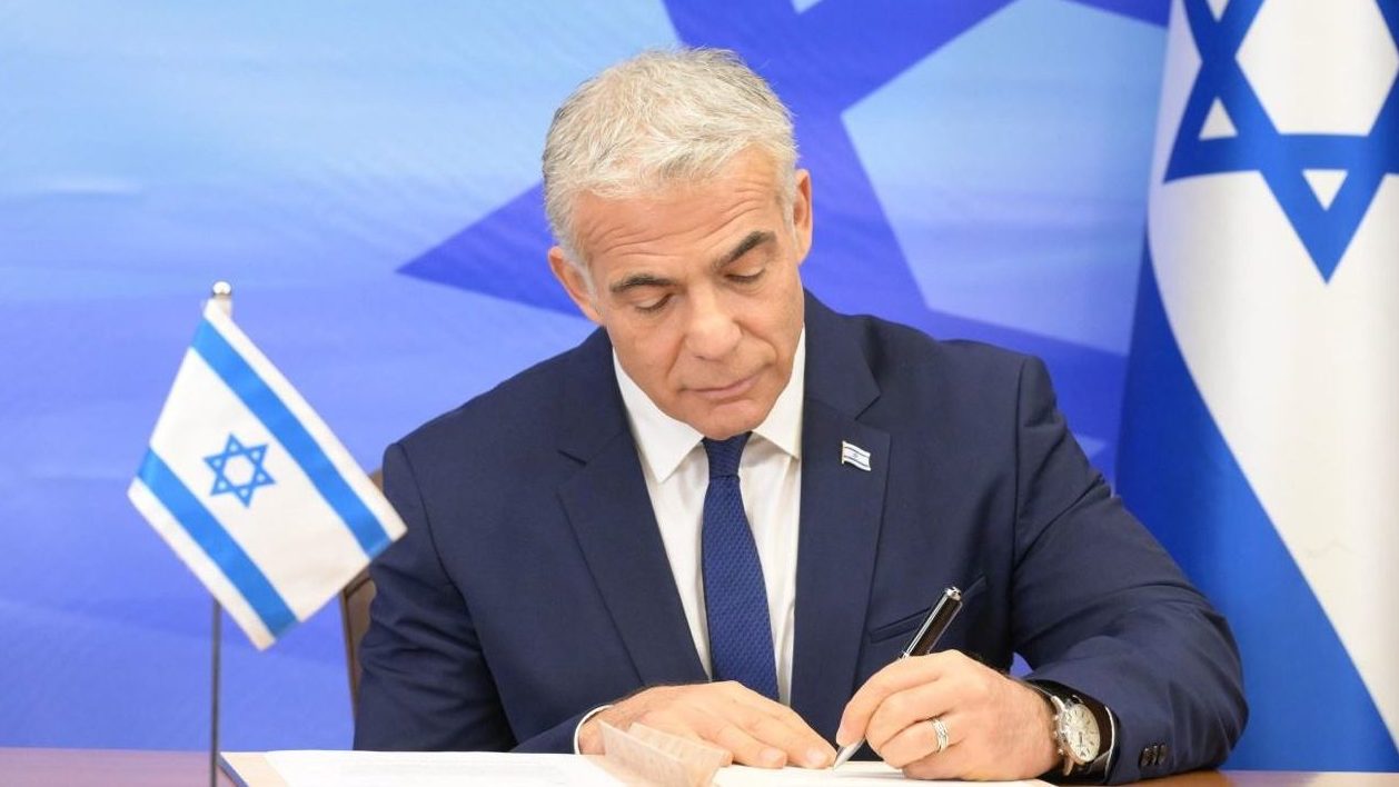 Israel Buoyant as Lapid Signs Historic Maritime Border Deal With Lebanon