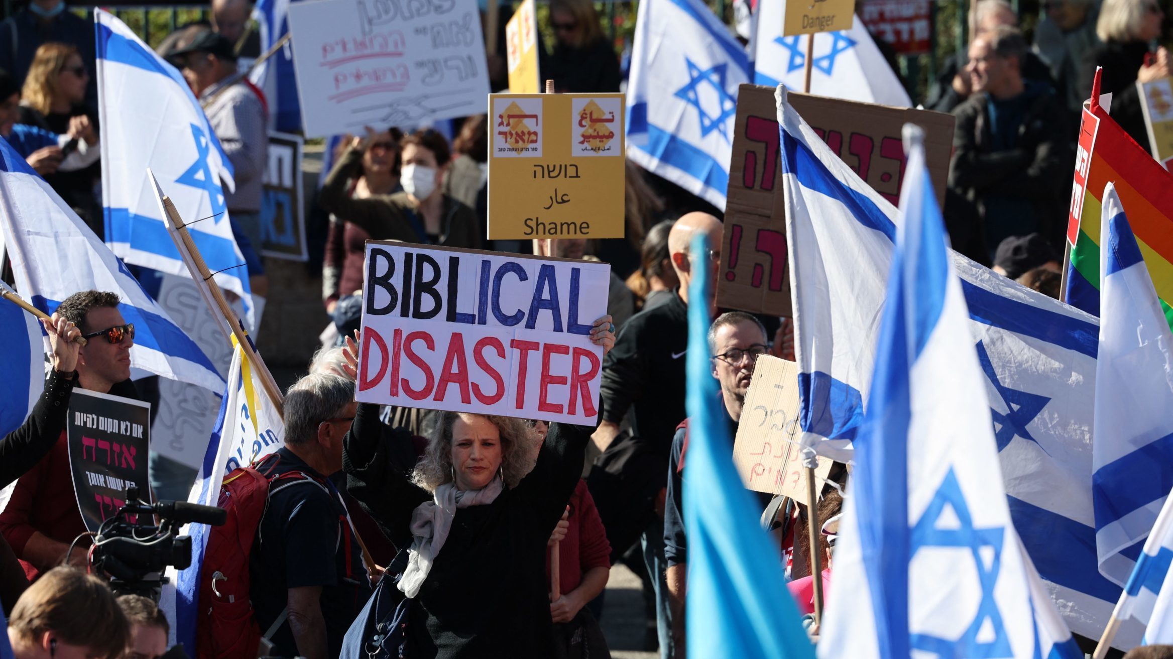 Hundreds Protest Outside Knesset as Israel Swears in New Government