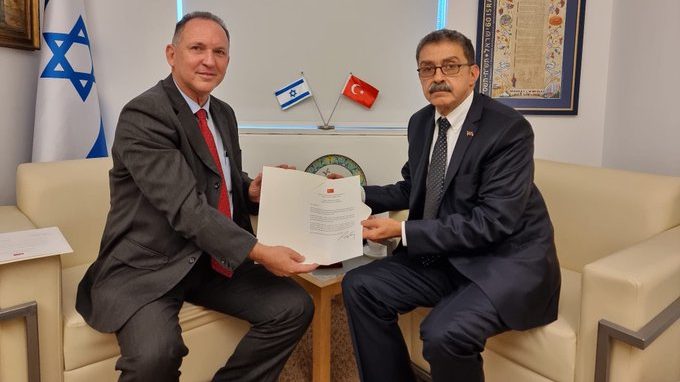 Turkey’s 1st New Ambassador to Israel in 4 Years Offers Credentials