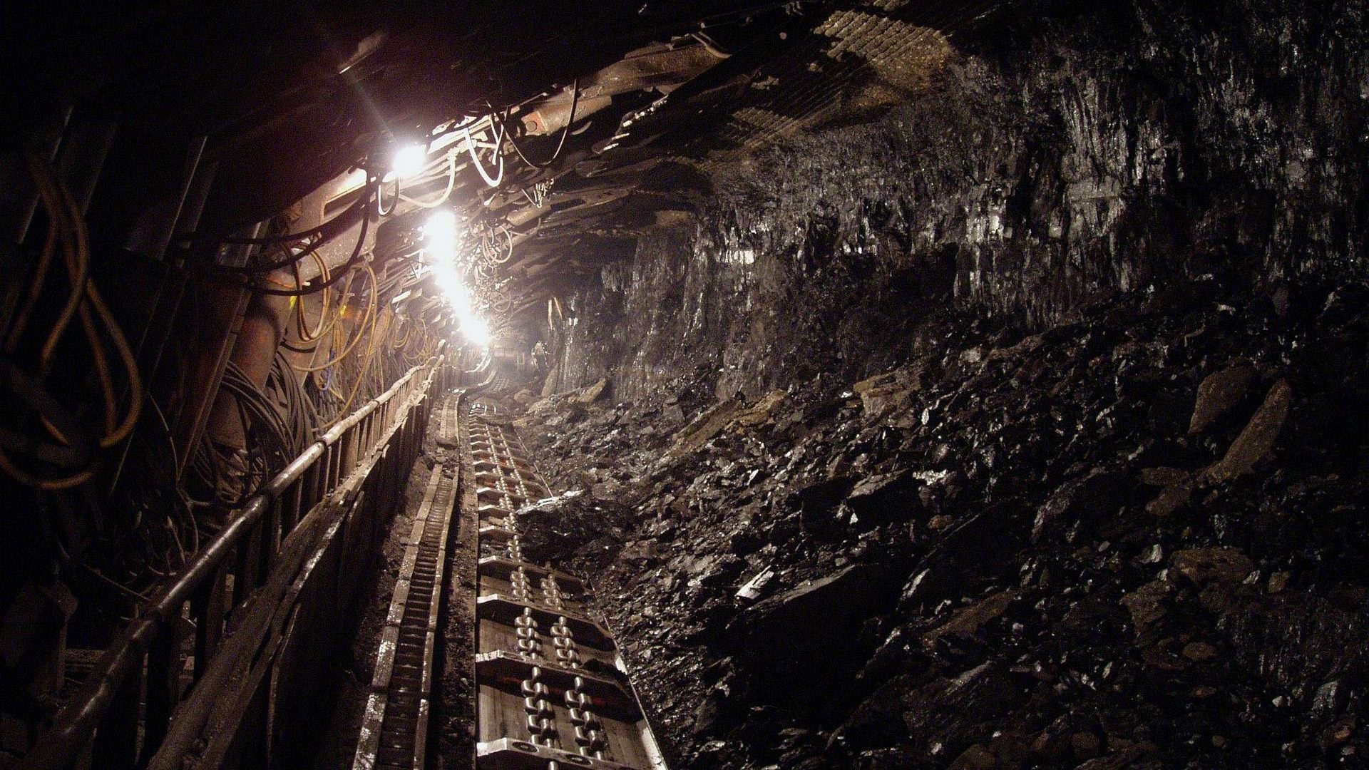 9 Killed in Northwestern Pakistan Coal Mine Explosion