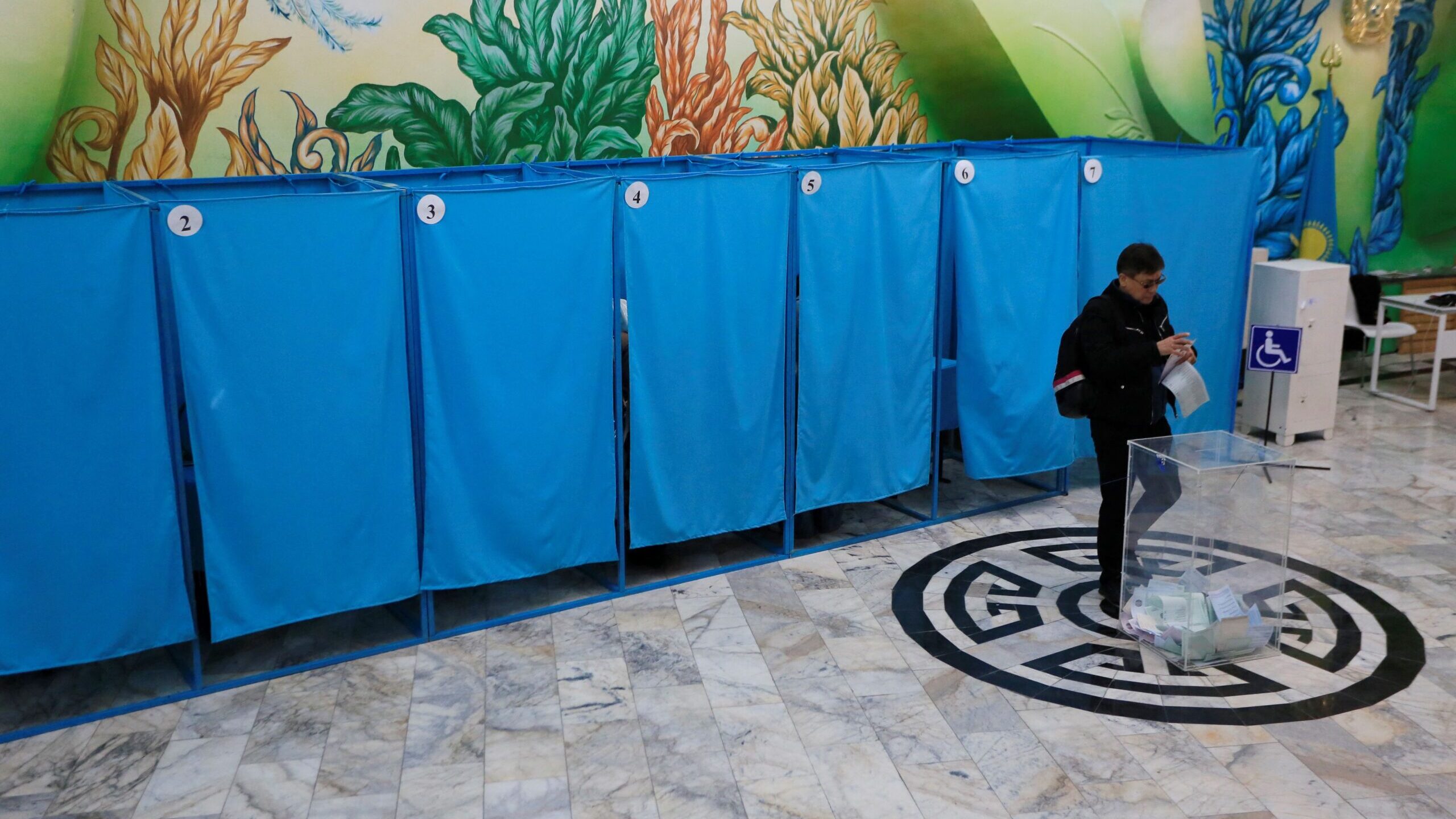 Optimistic Kazakhstani Voters Banking on ‘Better Future’  