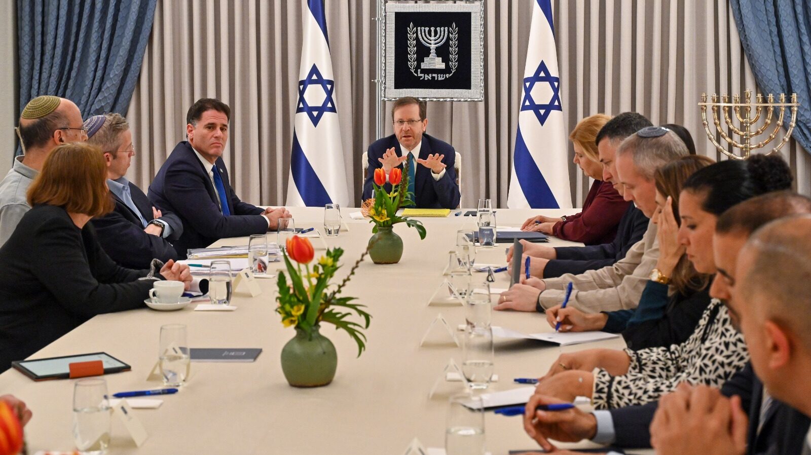 Israel’s President Hosts 1st Round of Talks on Judicial Reform