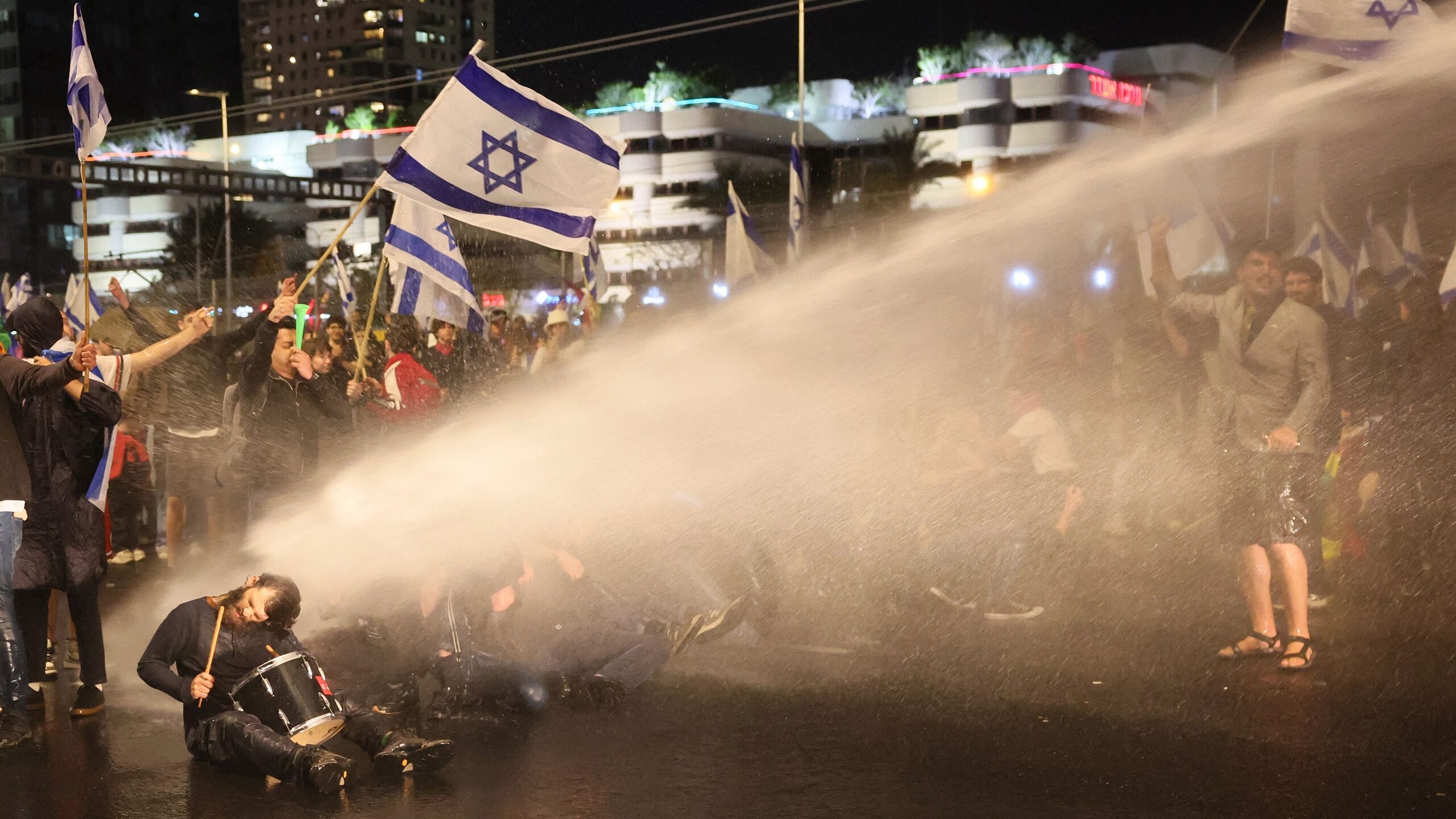 Israel Police Officer Questioned Over Violence at Tel Aviv Protest