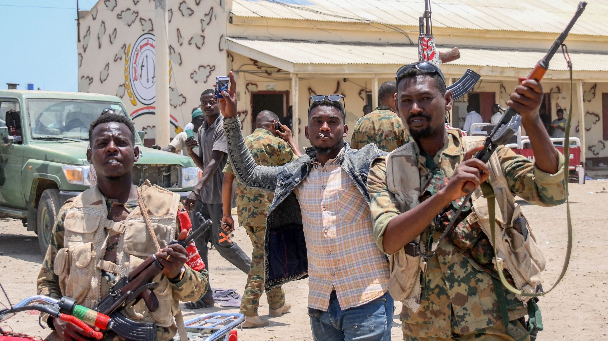 why-is-sudan-in-turmoil-again-clashes-between-military-paramilitary