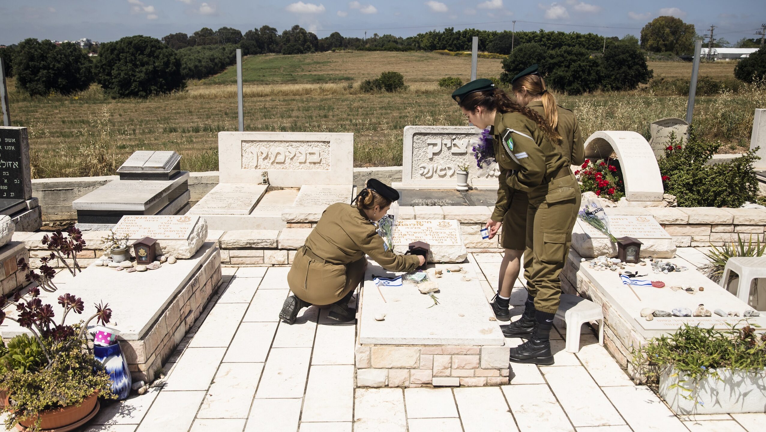 Israel Honors Fallen Soldiers on Memorial Day Ahead of Independence Day