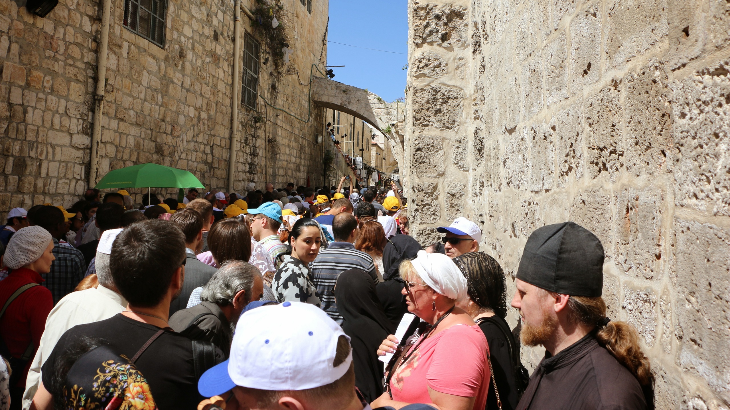 Tension Looms Over Jerusalem on Easter Sunday Amid Ongoing Violence