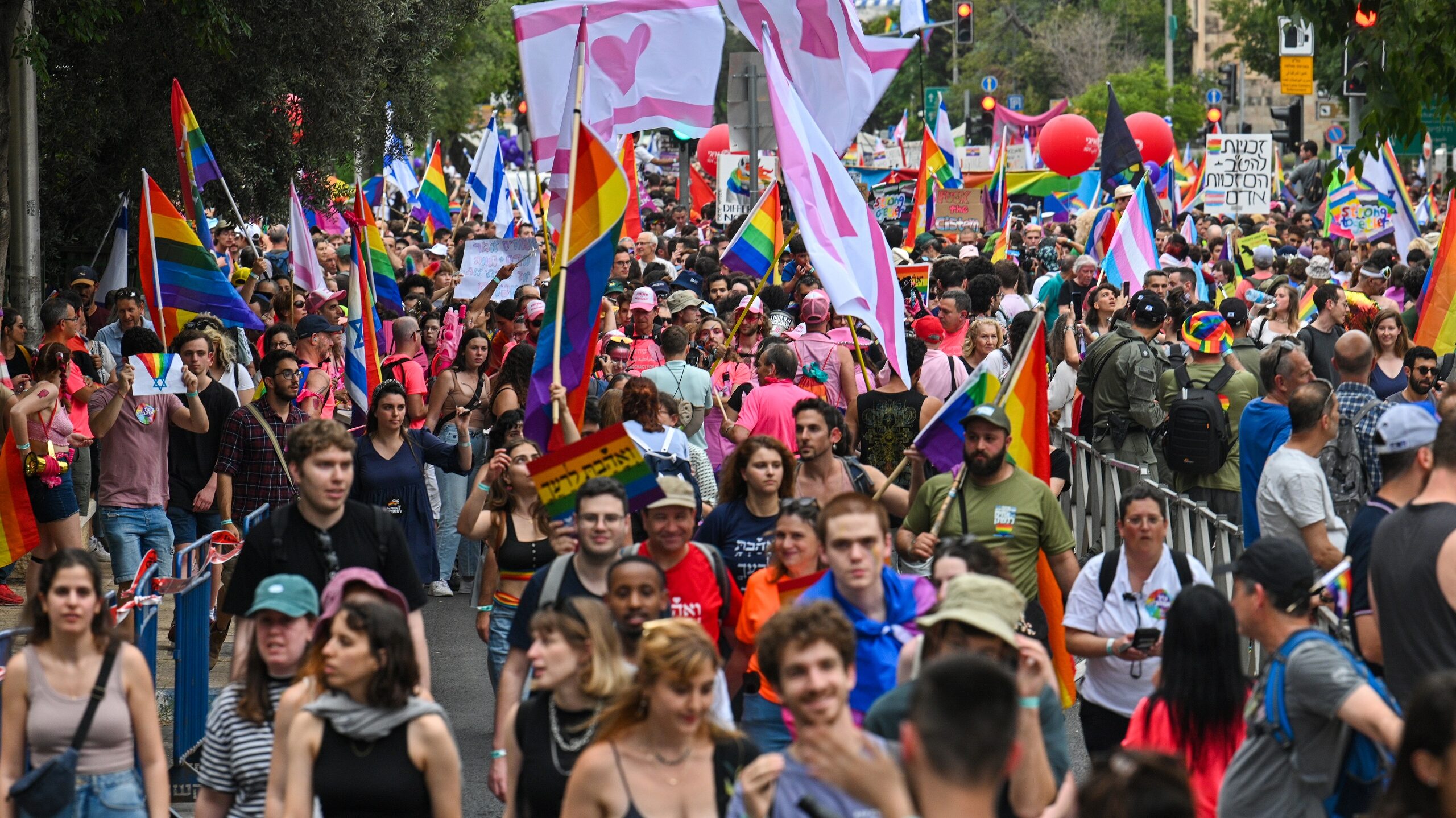 Thousands Join Jerusalem Pride Parade in Defiance of Far-Right Government