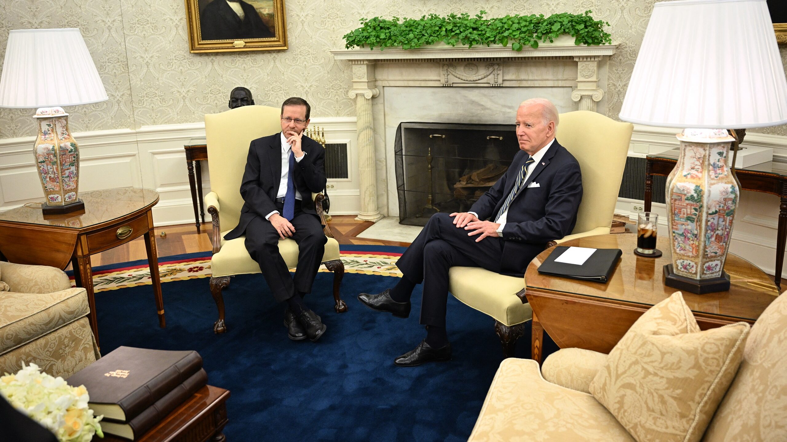Israeli President Herzog Visits White House, Discussions Over Regional Security, Judicial Reforms Underway