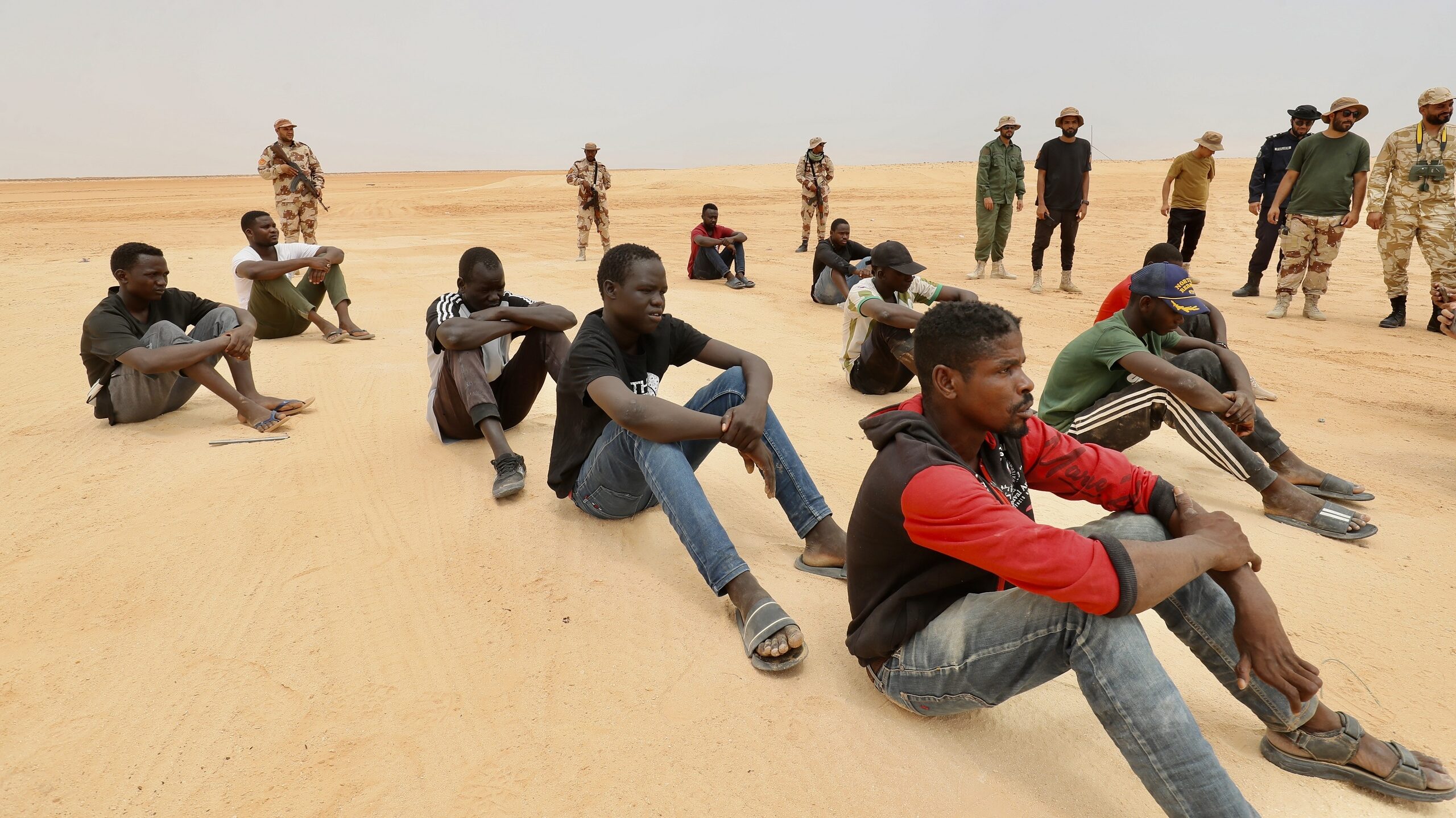 Libyan Security Forces Find 2 Bodies Near Tunisian Border, Rescue 385 Pakistani Migrants From Traffickers
