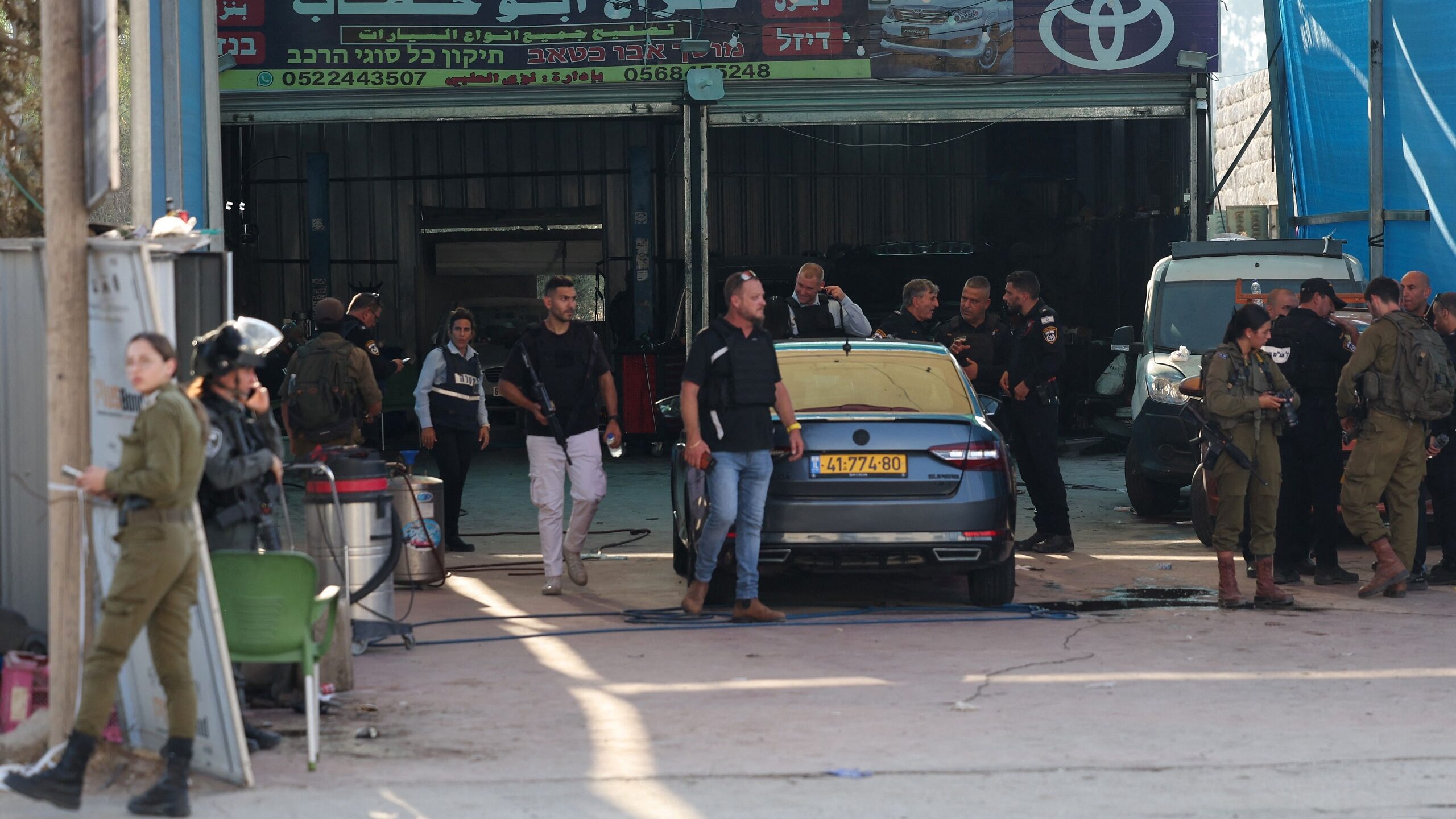 Israeli Father, Son Gunned Down in Carwash Attack in West Bank Town of Huwara