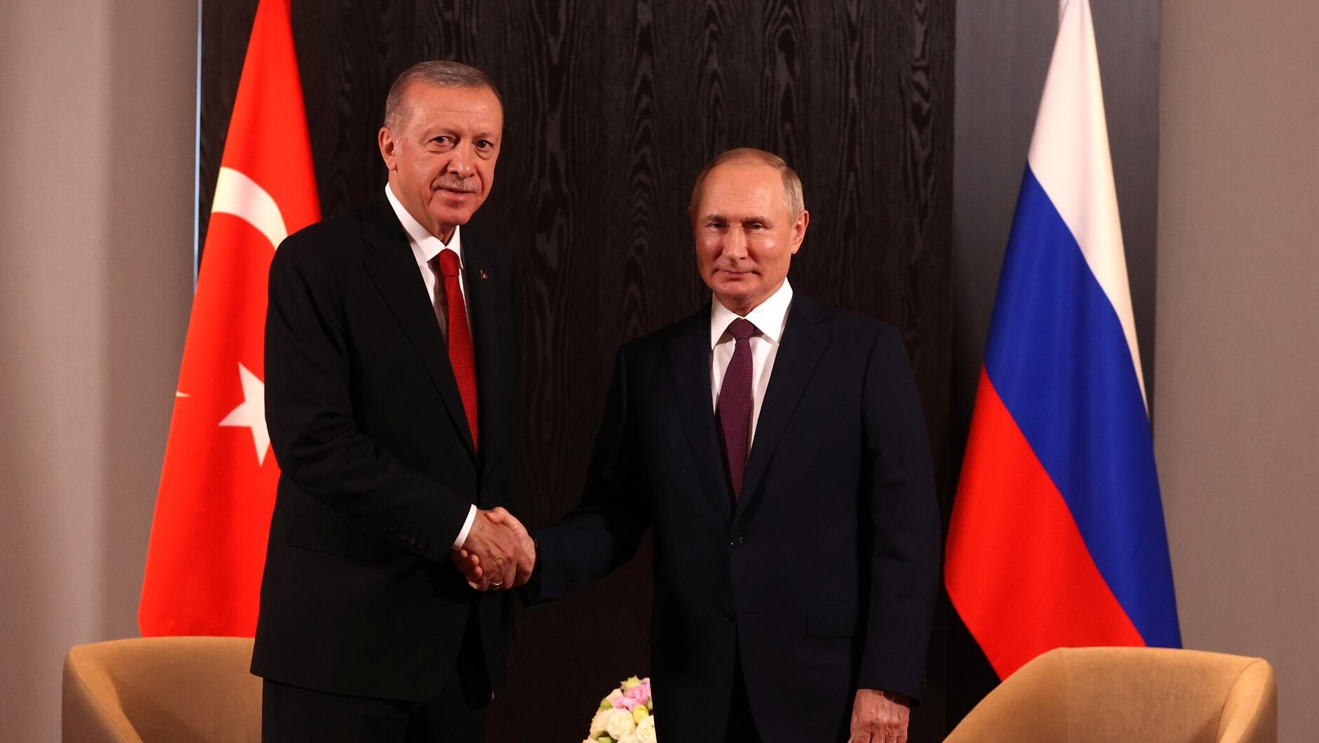 Erdogan Visits Sochi To Revive Stalled Black Sea Grain Deal