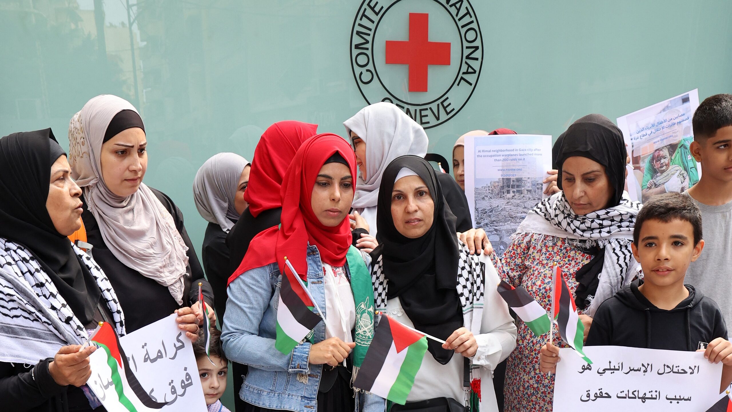 ICRC Fails To Access Prisoners Despite Talks With Hamas, Israeli Officials ICRC Fails To Access Prisoners Despite Talks With Hamas, Israeli Officials