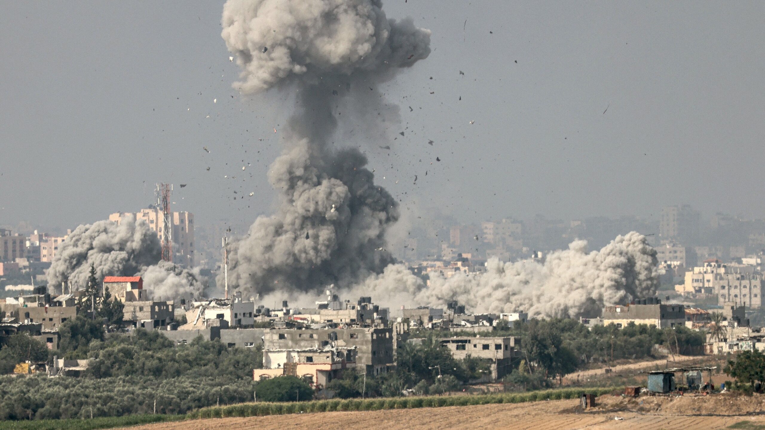 Israeli Military Intensifies Gaza Strikes as 17-Day Conflict’s Death Toll Reaches 7,600