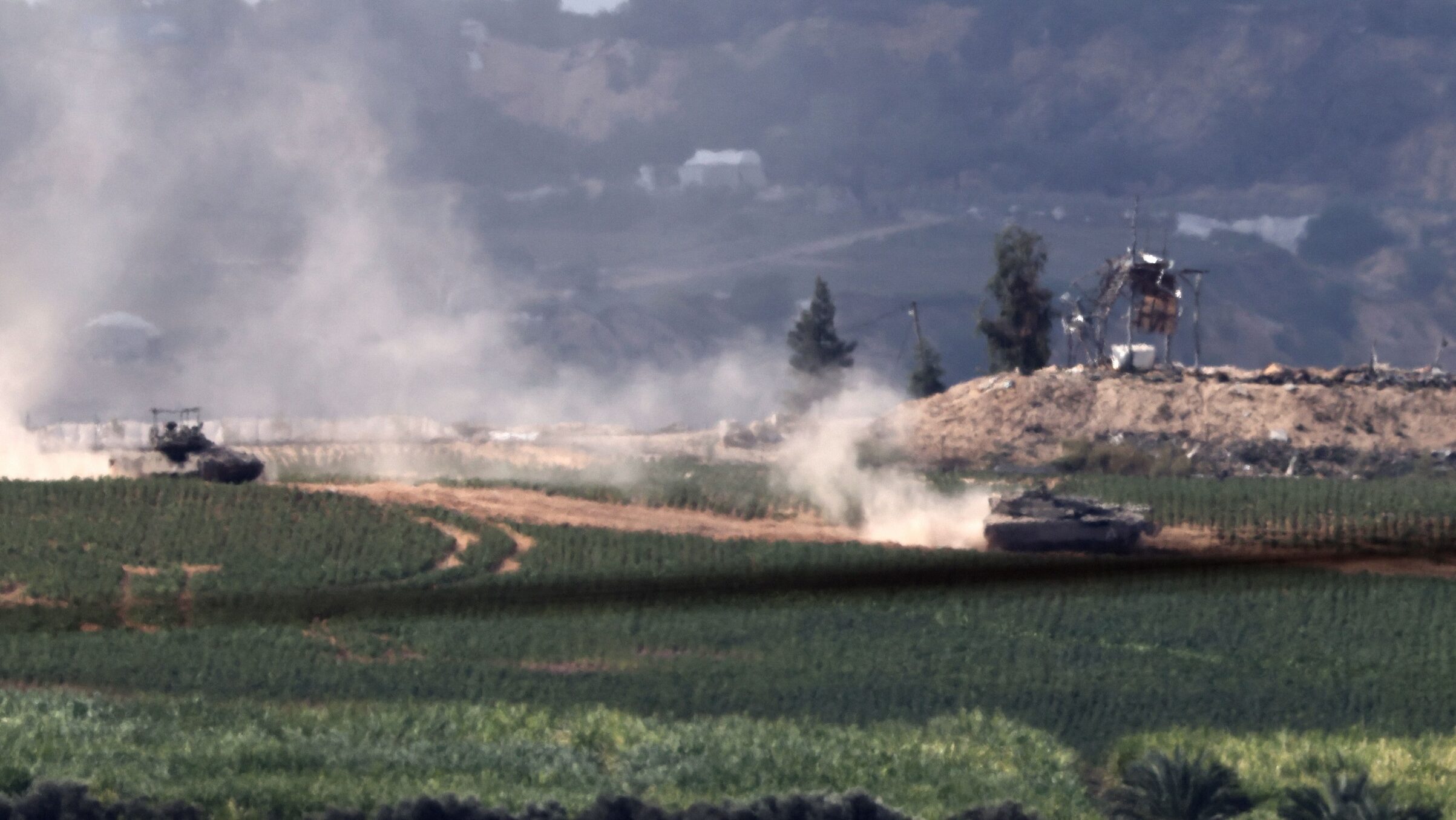 Israeli Tanks Enter Southern Outskirts of Gaza City, Engage in Clashes With Hamas