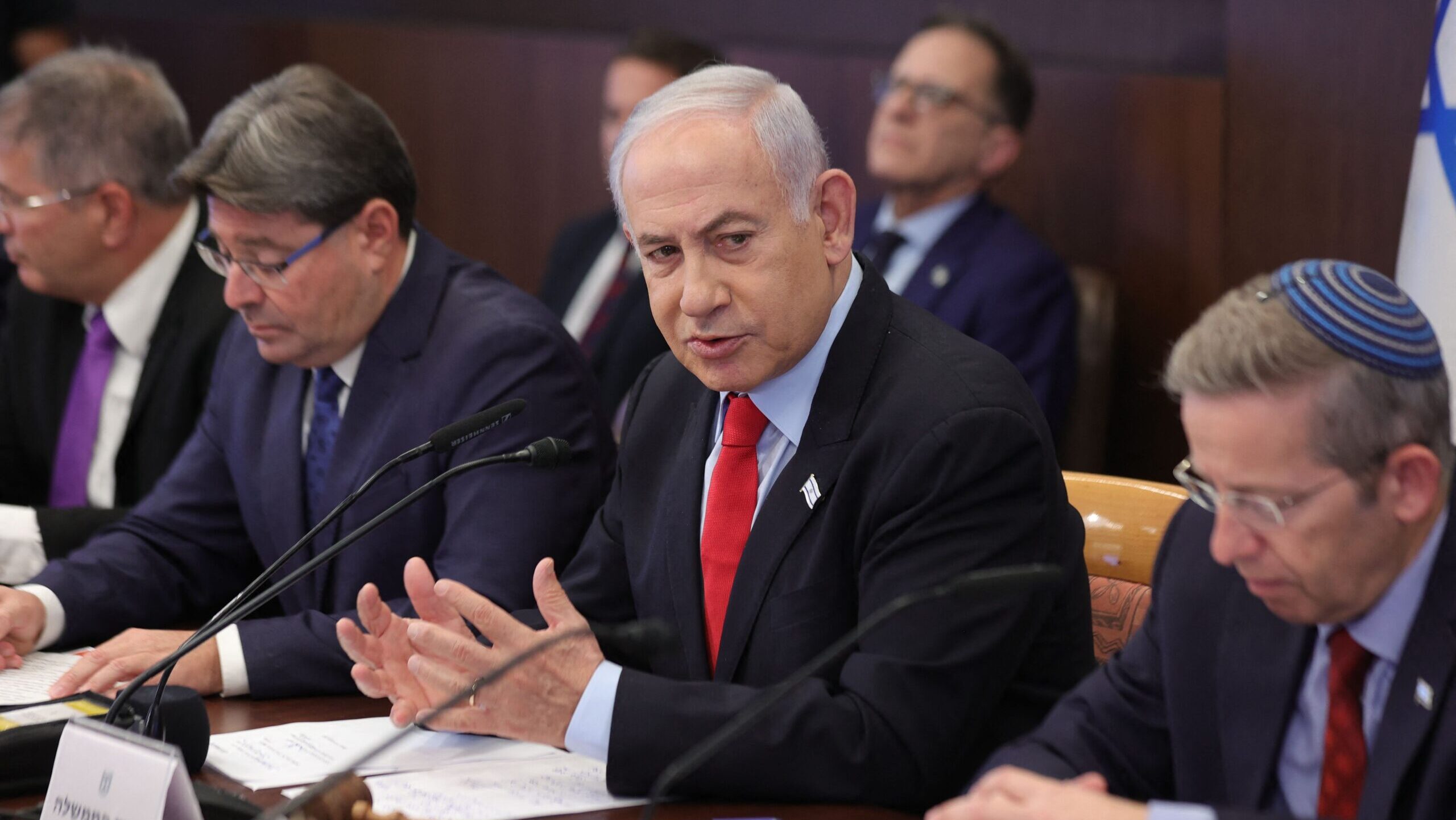 Israel’s Cabinet Debates Hostage Deal Amid Blinken’s Middle East Tour