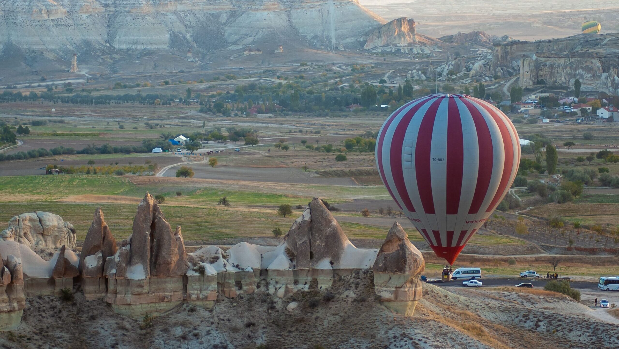 Turkey Sets Sights on  Billion Tourism Target With Early Booking Drive – The Media Line