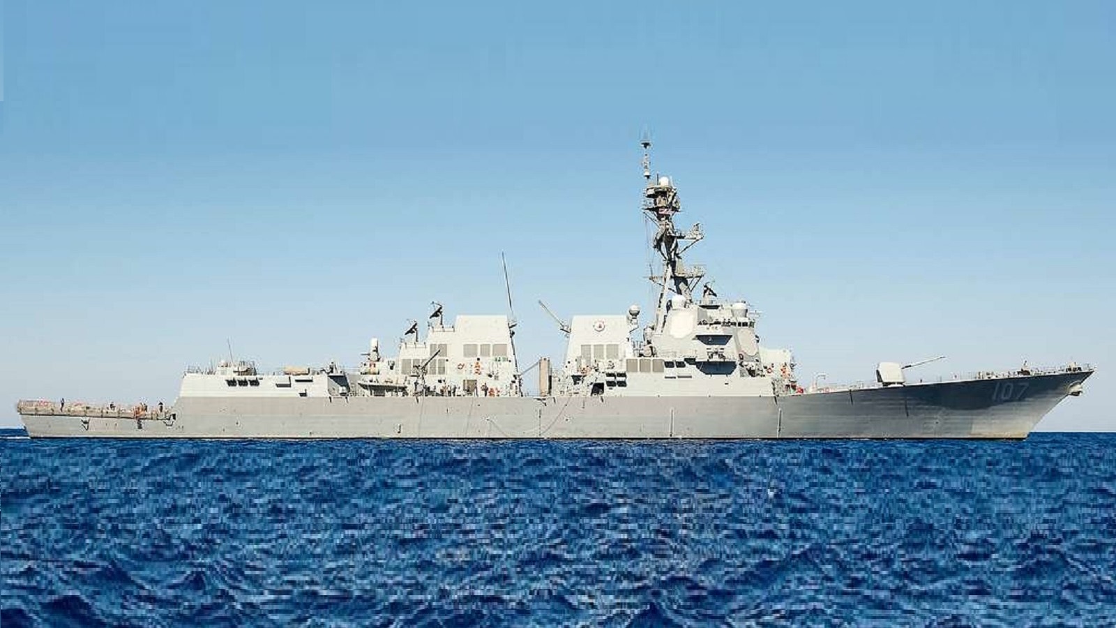 US Destroyer Intercepts Houthi Missiles in Red Sea Shipping Lane