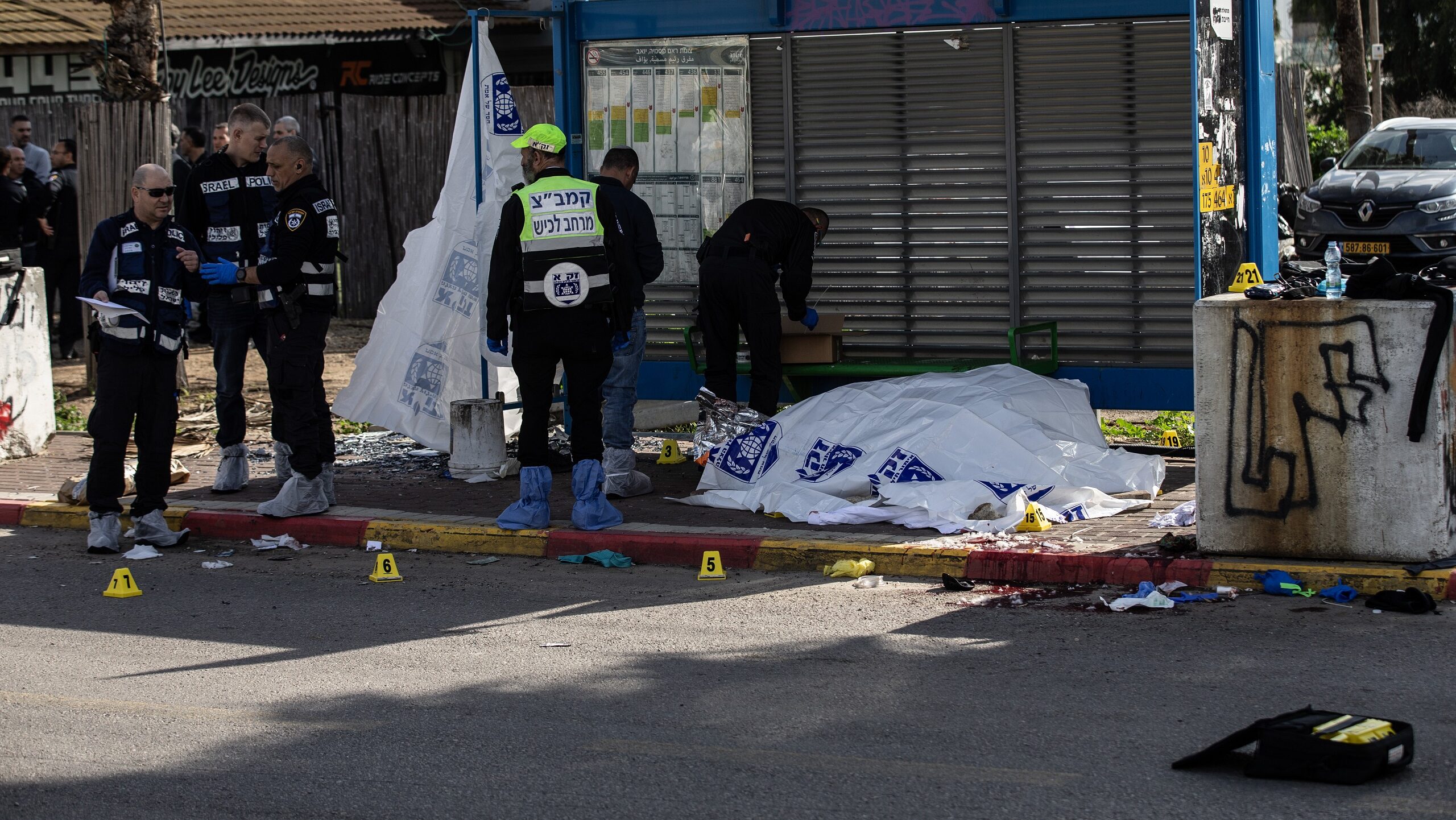 2 Killed in Suspected Terrorist Attack in Southern Israel