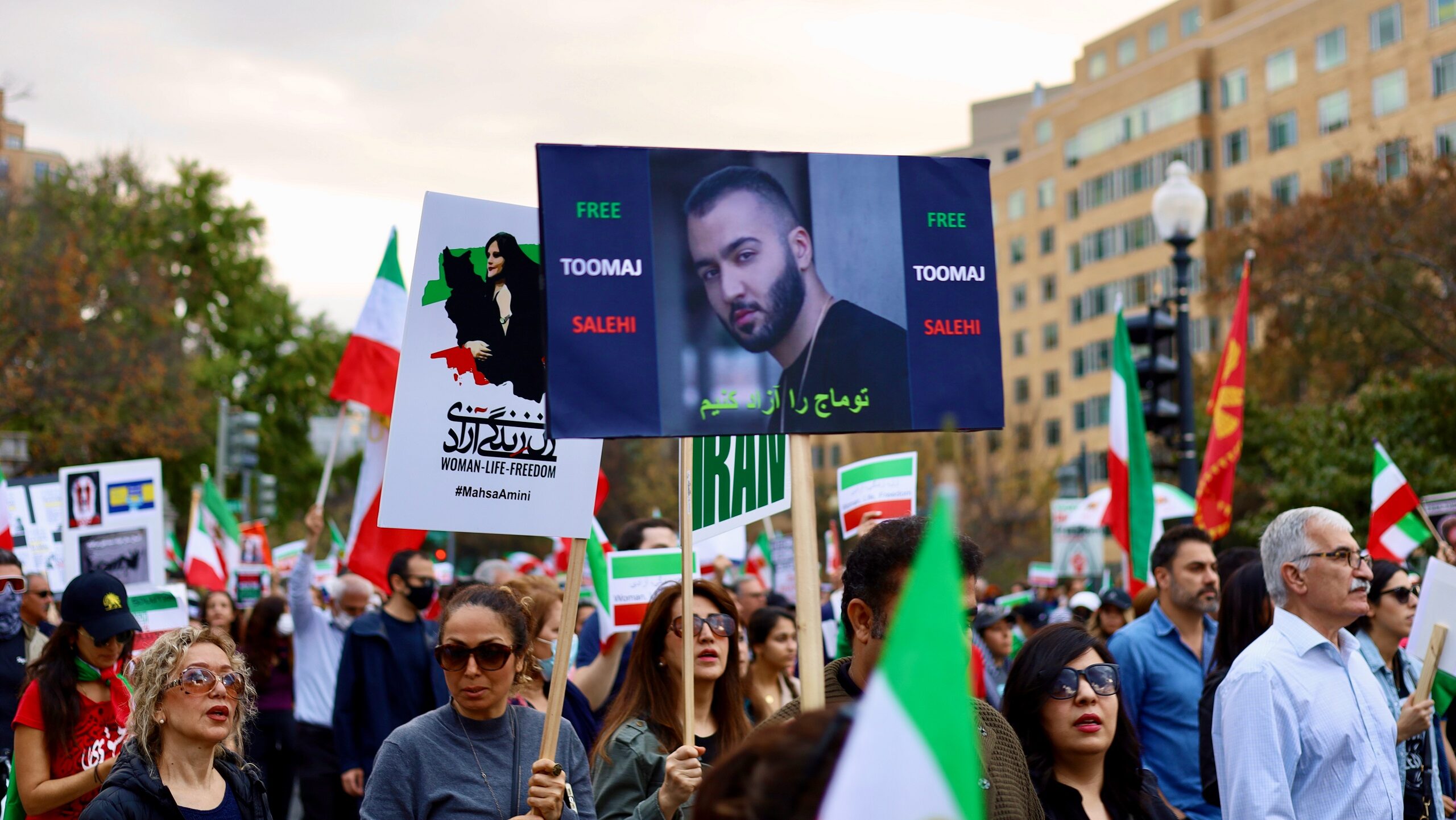 Iranian Rapper Toomaj Salehi Faces Death Penalty for Protest Support