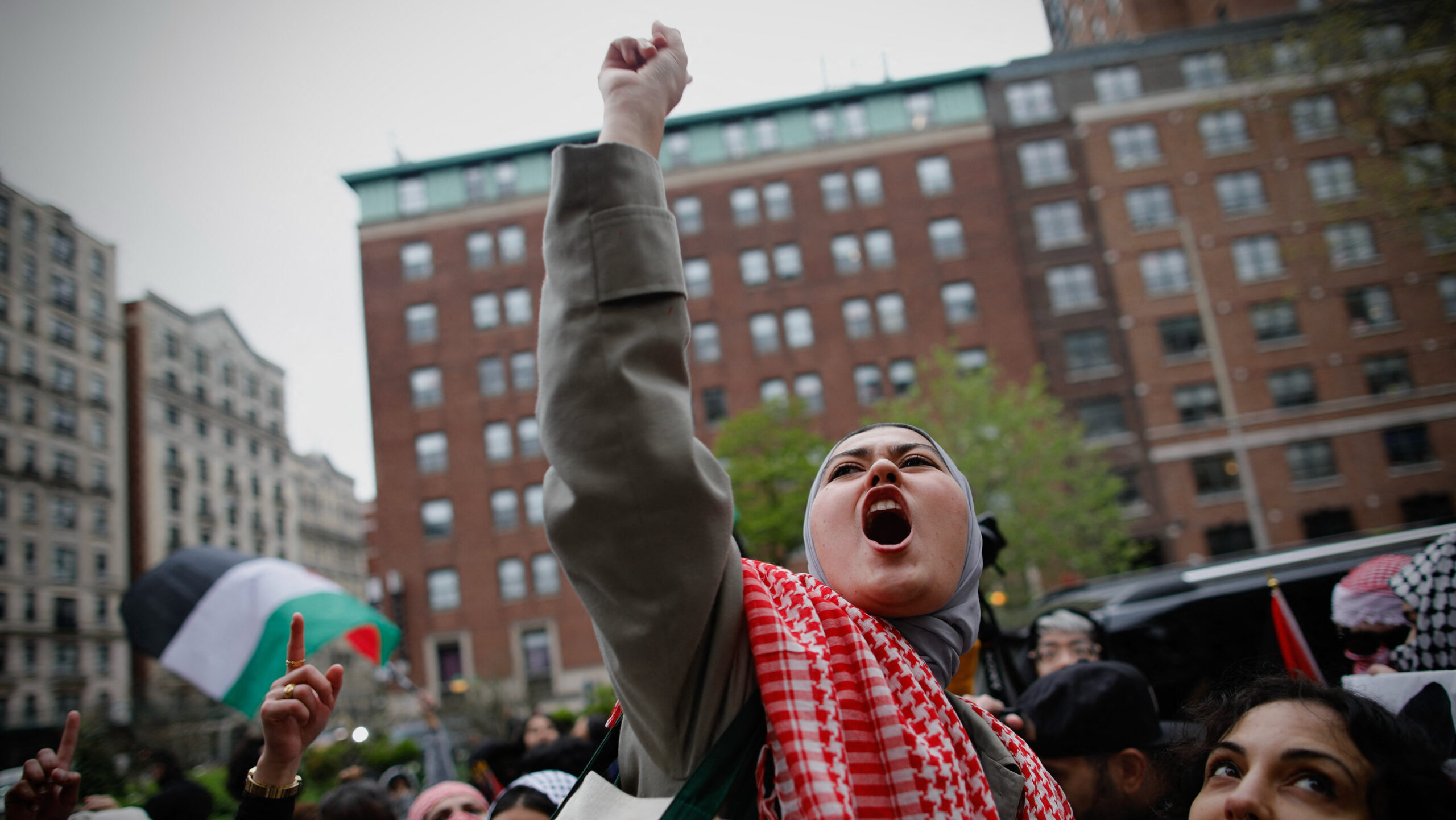 Columbia University Cracks Down on Pro-Palestinian Encampment, Arrests Over 100