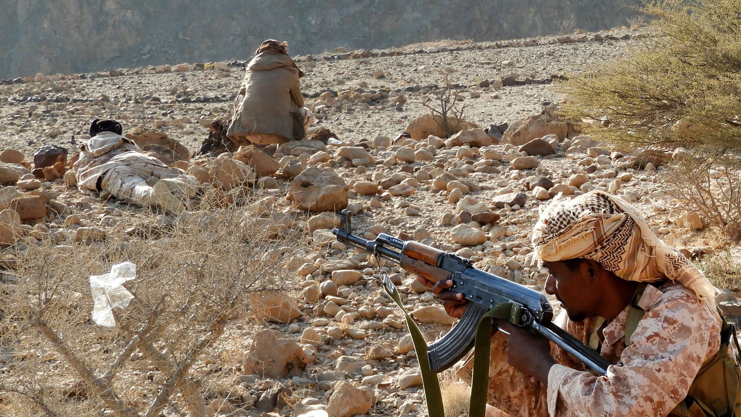 Explosion Kills 6 South Yemen Rebel Troops in Suspected al-Qaida Attack
