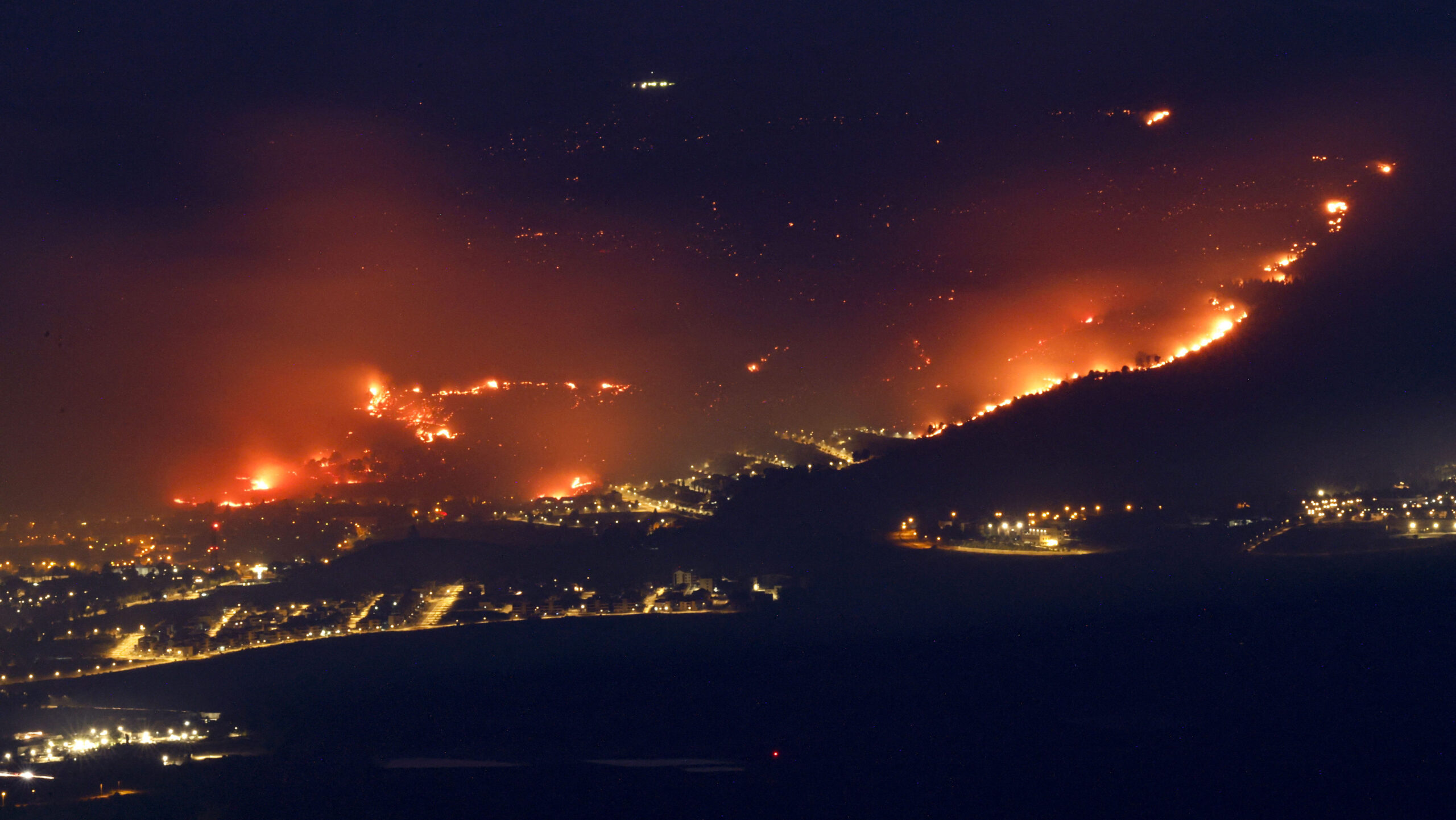Northern Israel Residents Demand Action Amid Ongoing Hezbollah Rocket Attacks and Wildfires