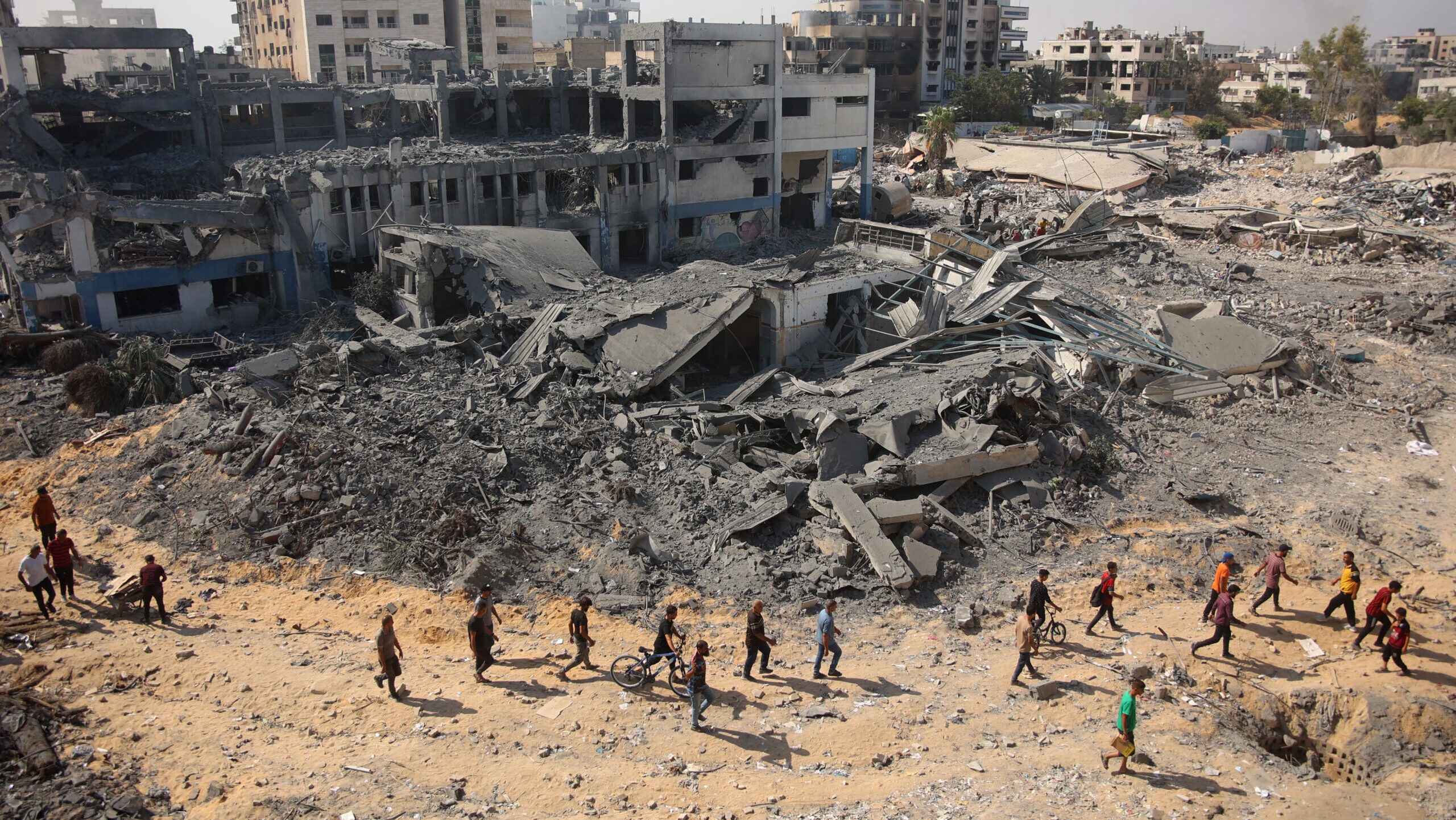 Gaza Health Ministry Reports 91 Dead Following Israeli Airstrike in Designated Safe Area