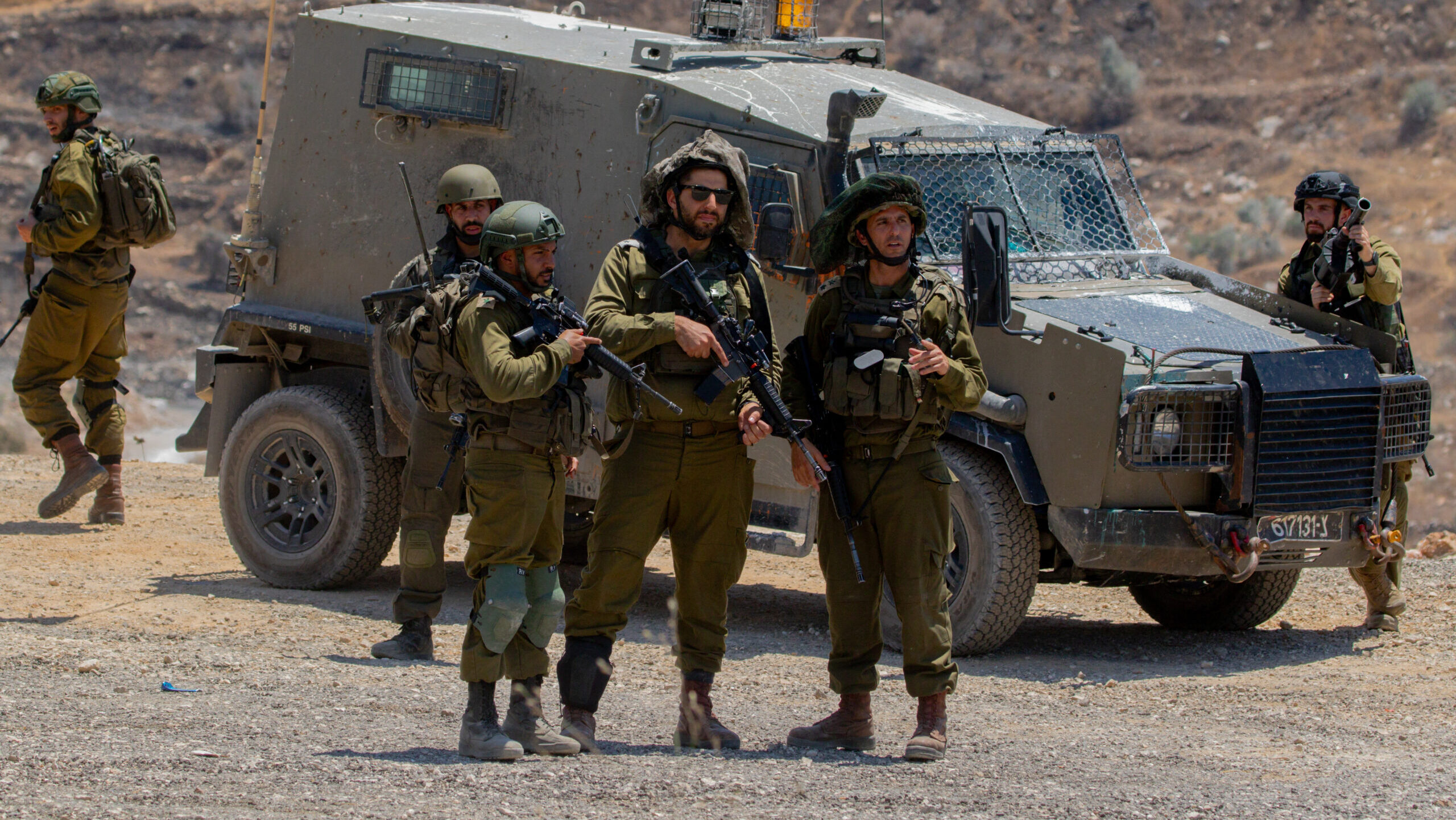 Attempted Stabbing Thwarted at Gaza Settlement; Canadian Assailant Killed