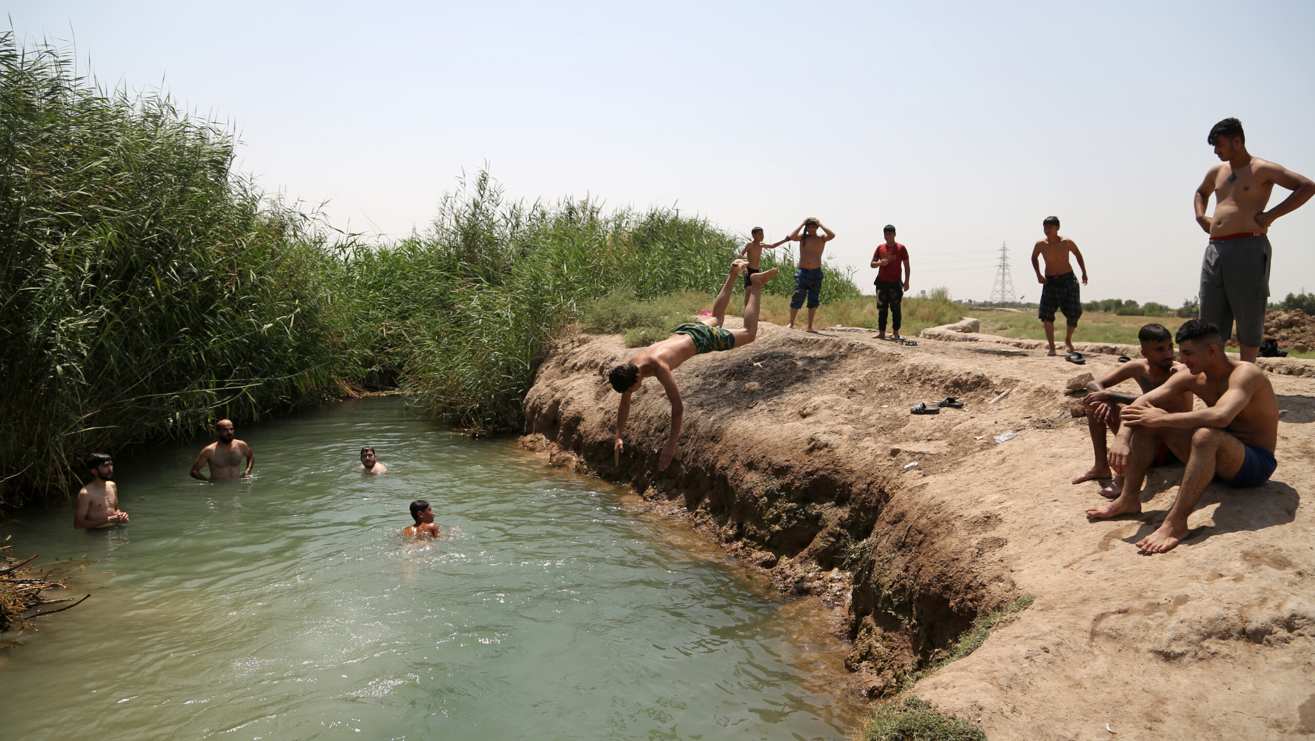 Iran Shuts Down as Heatwave Causes Hospitalizations and Energy Peaks Iran Shuts Down as Heatwave Causes Hospitalizations and Energy Peaks