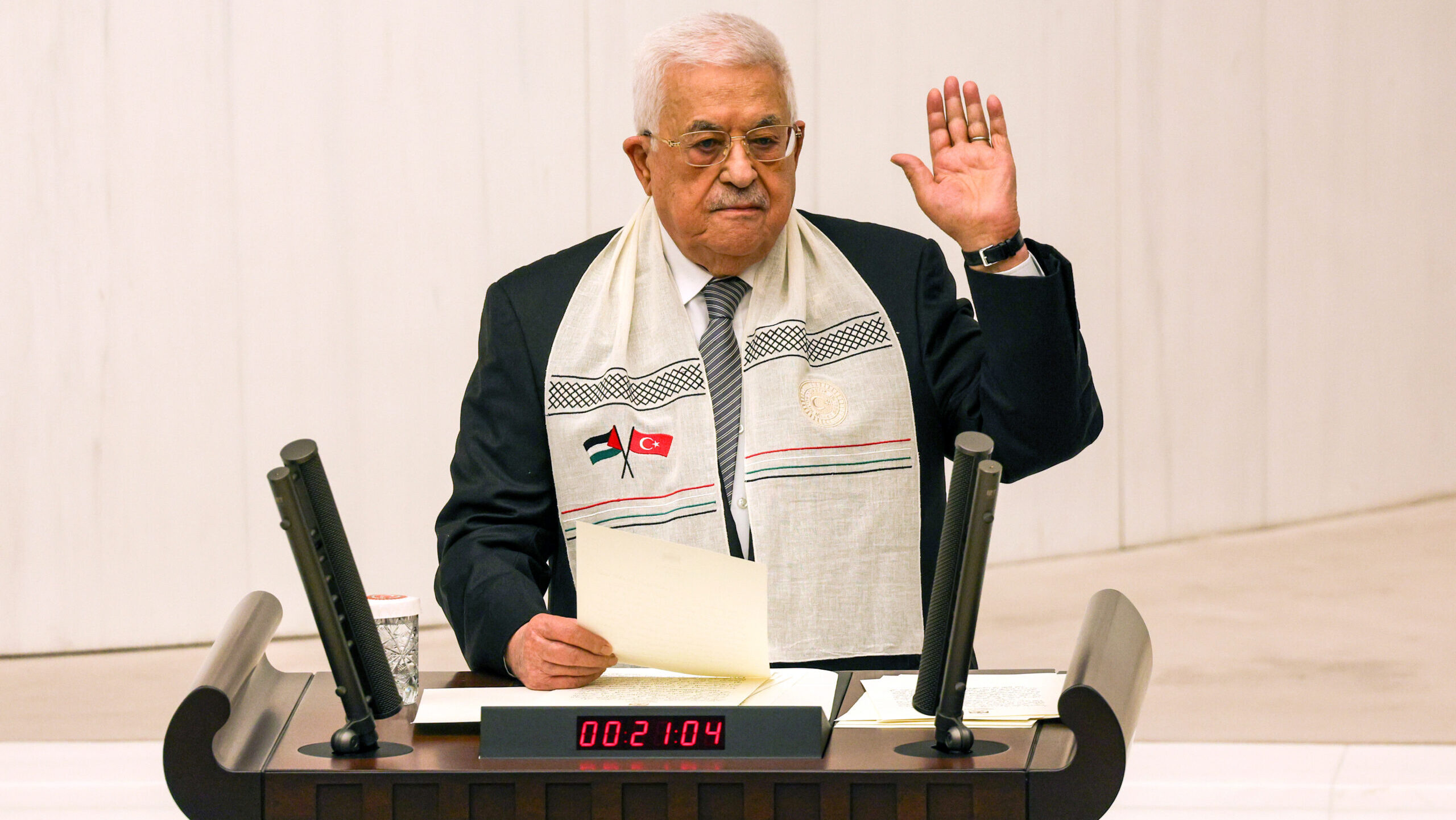 Abbas Eyes Gaza Visit; Experts See ‘Zero Chance’ for PA Control Abbas Eyes Gaza Visit; Experts See ‘Zero Chance’ for PA Control