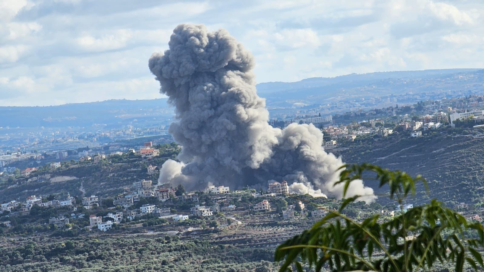 IDF Hits Over 100 Hezbollah Rocket Launchers in Southern Lebanon