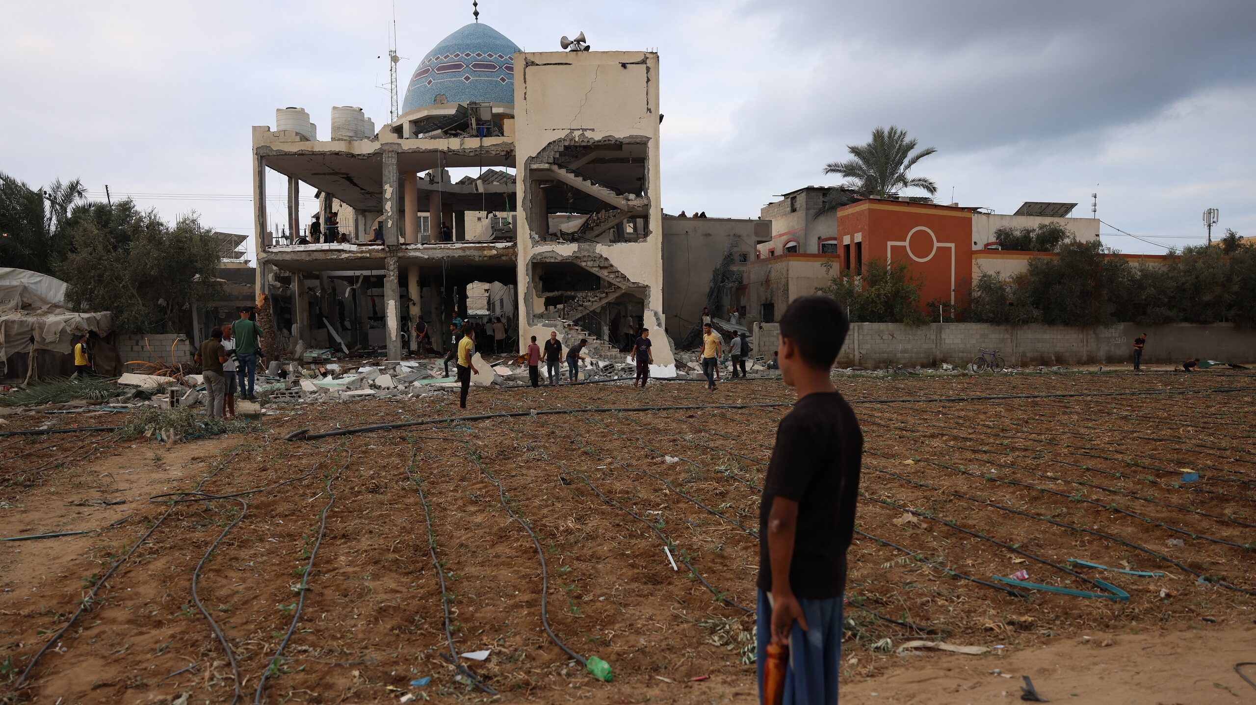 Israeli Airstrike Kills 19 in Gaza Mosque