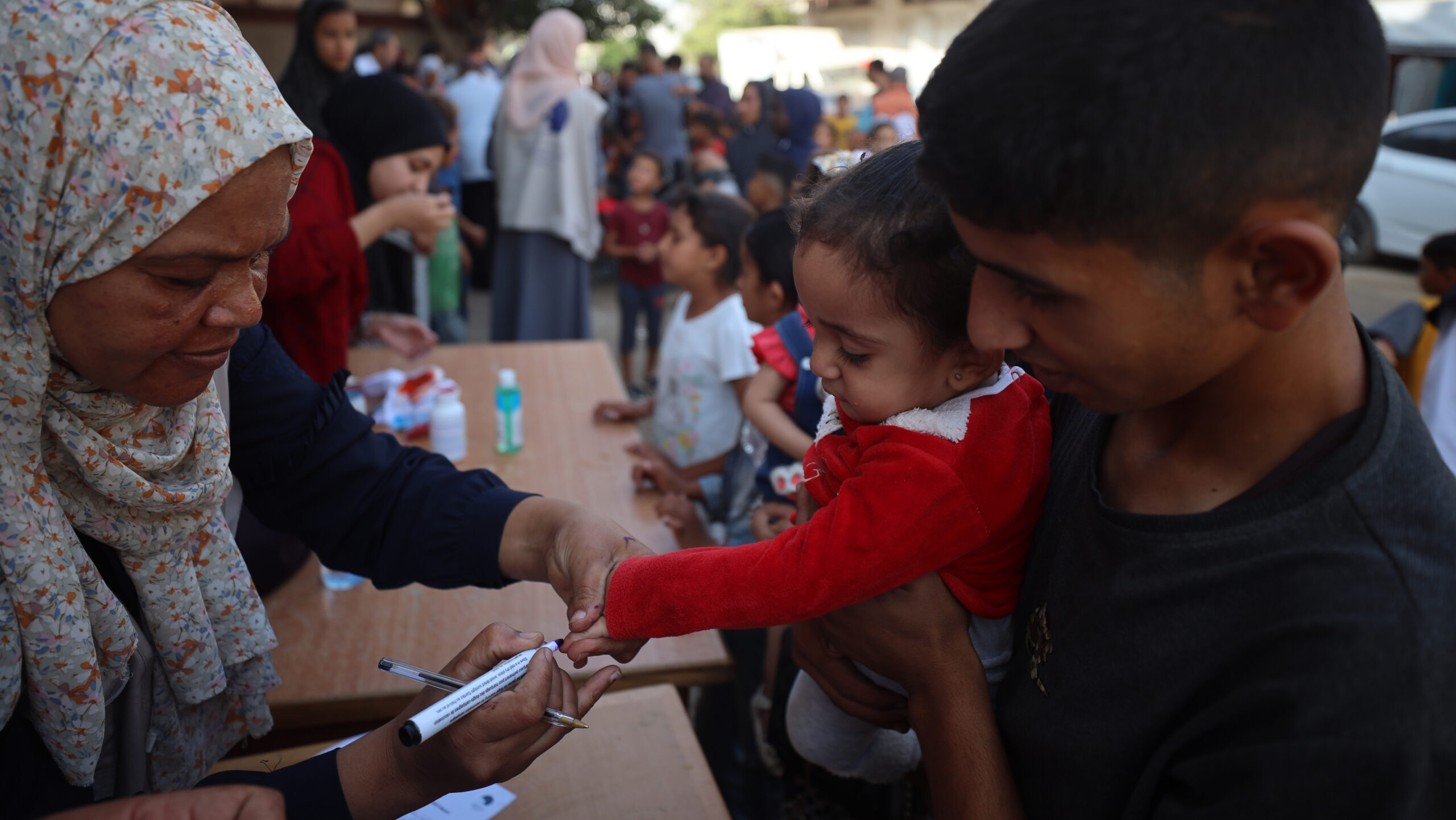 Polio Vaccination Campaign in Gaza Enters Second Round