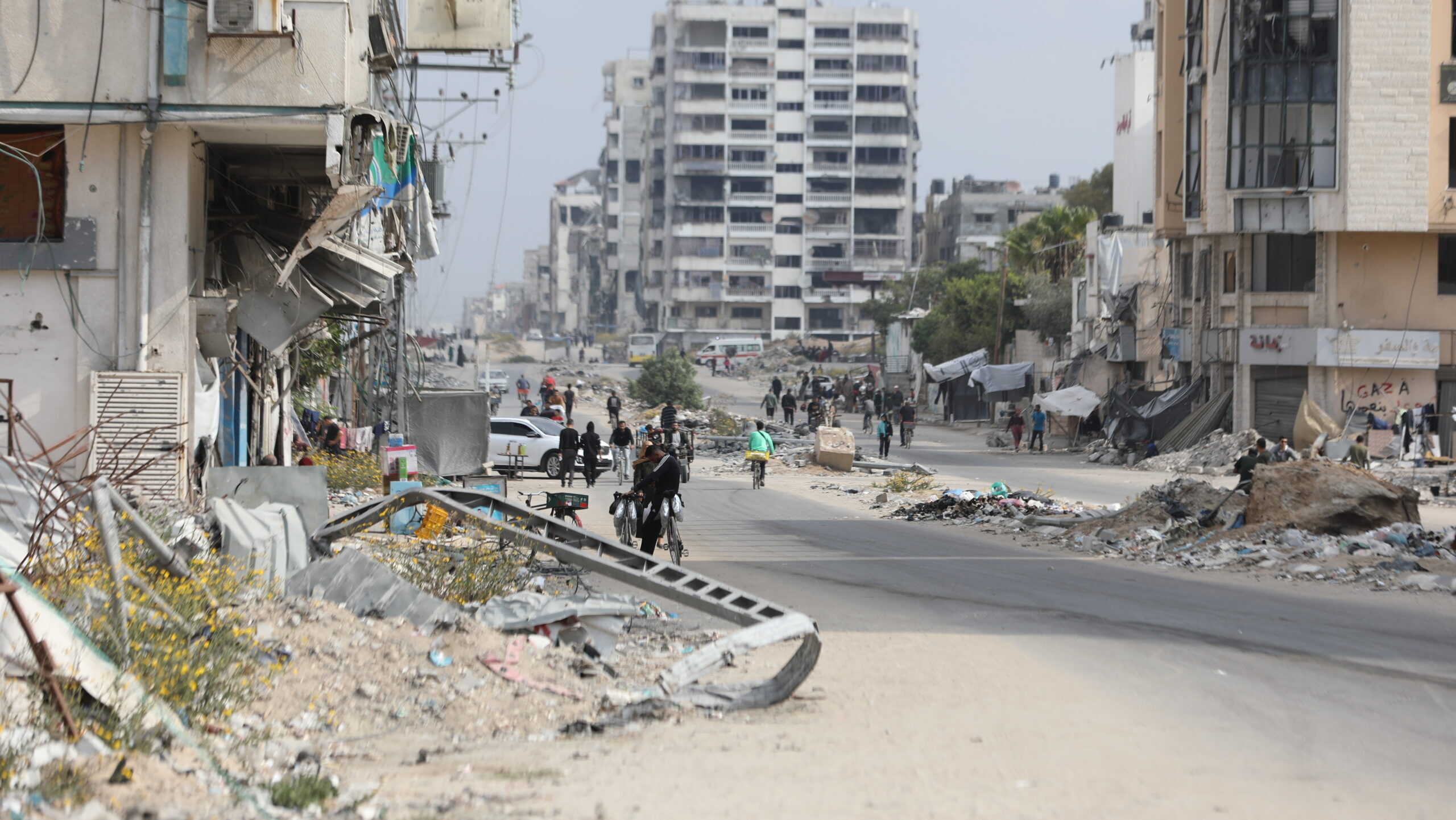 Israeli Bombardment in Gaza Leaves 31 Dead