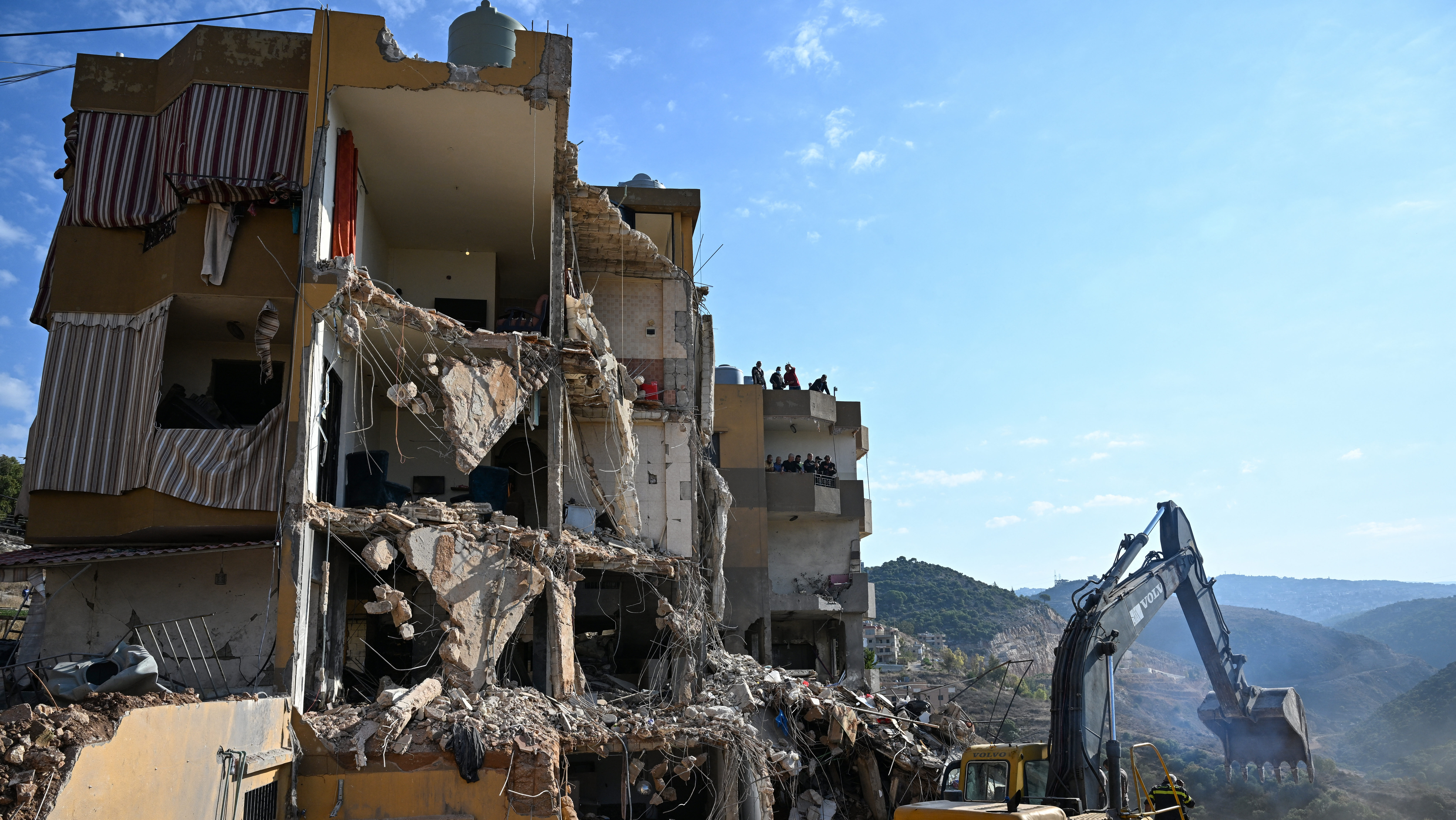 Lebanese Rescuers Search Rubble After Israeli Strike Kills 20 South of Beirut