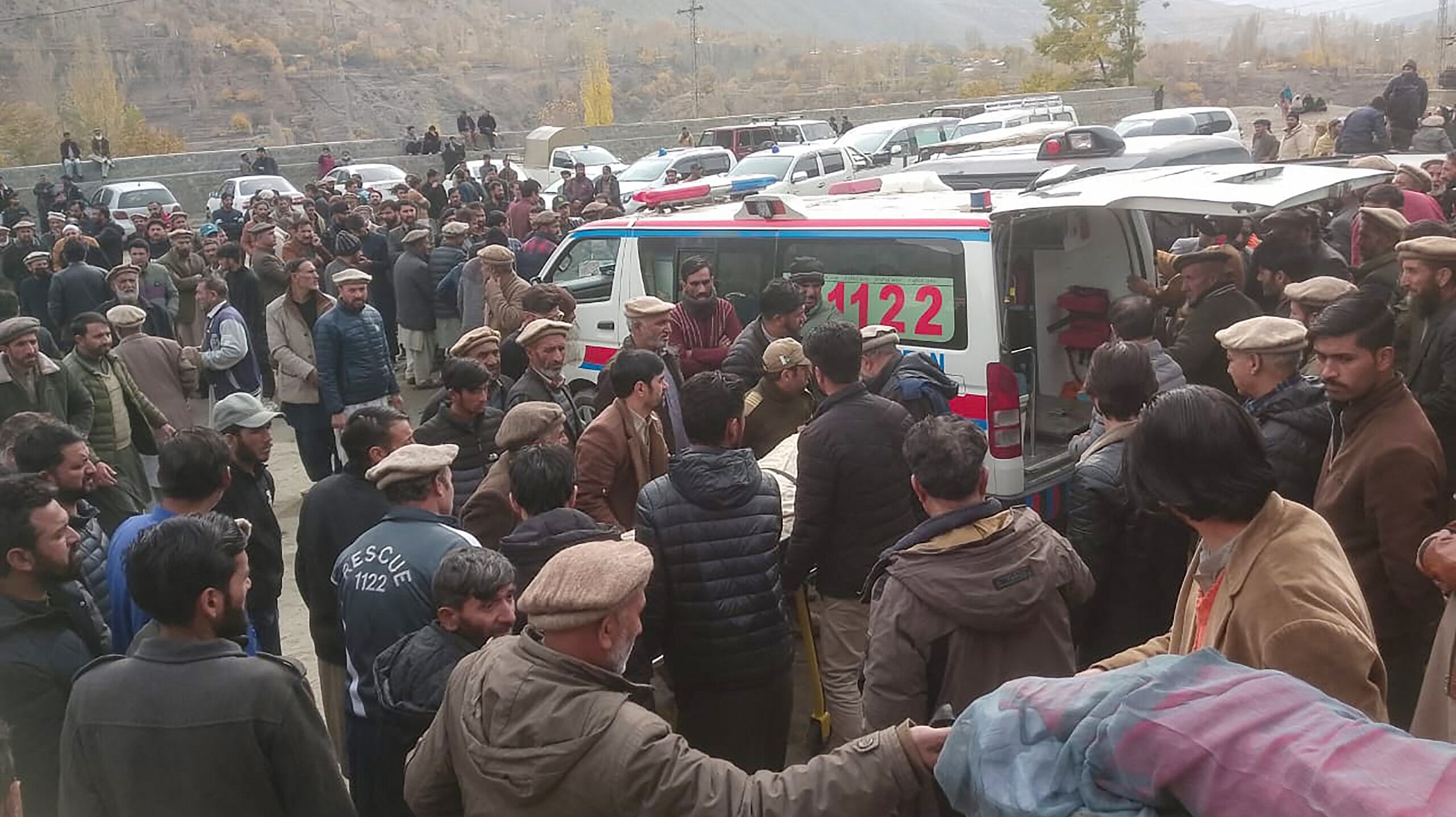 26 Dead After Wedding Coach Falls Into Indus River in Pakistan